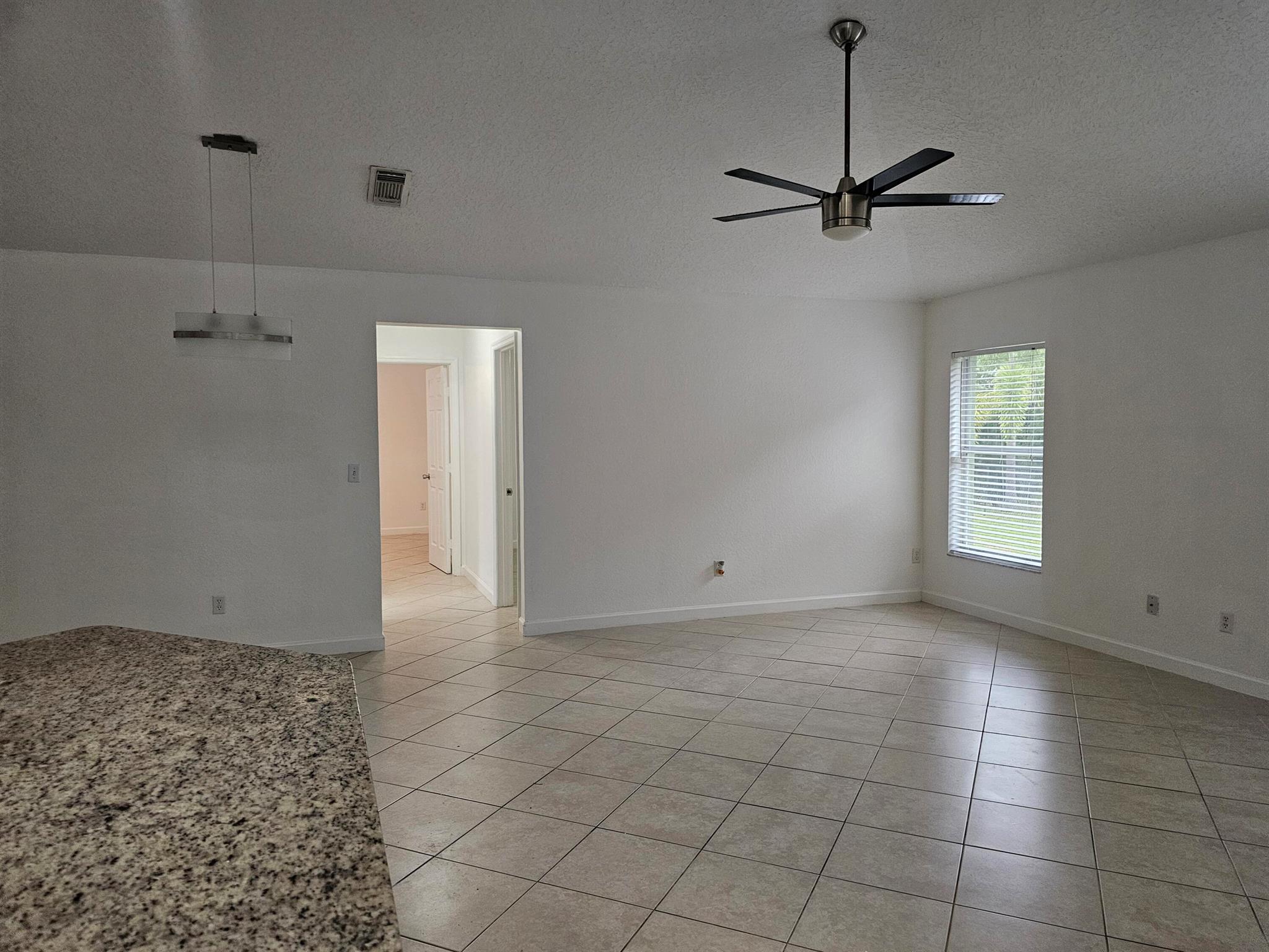 PORT ST LUCIE SECTION 39 - Residential Lease