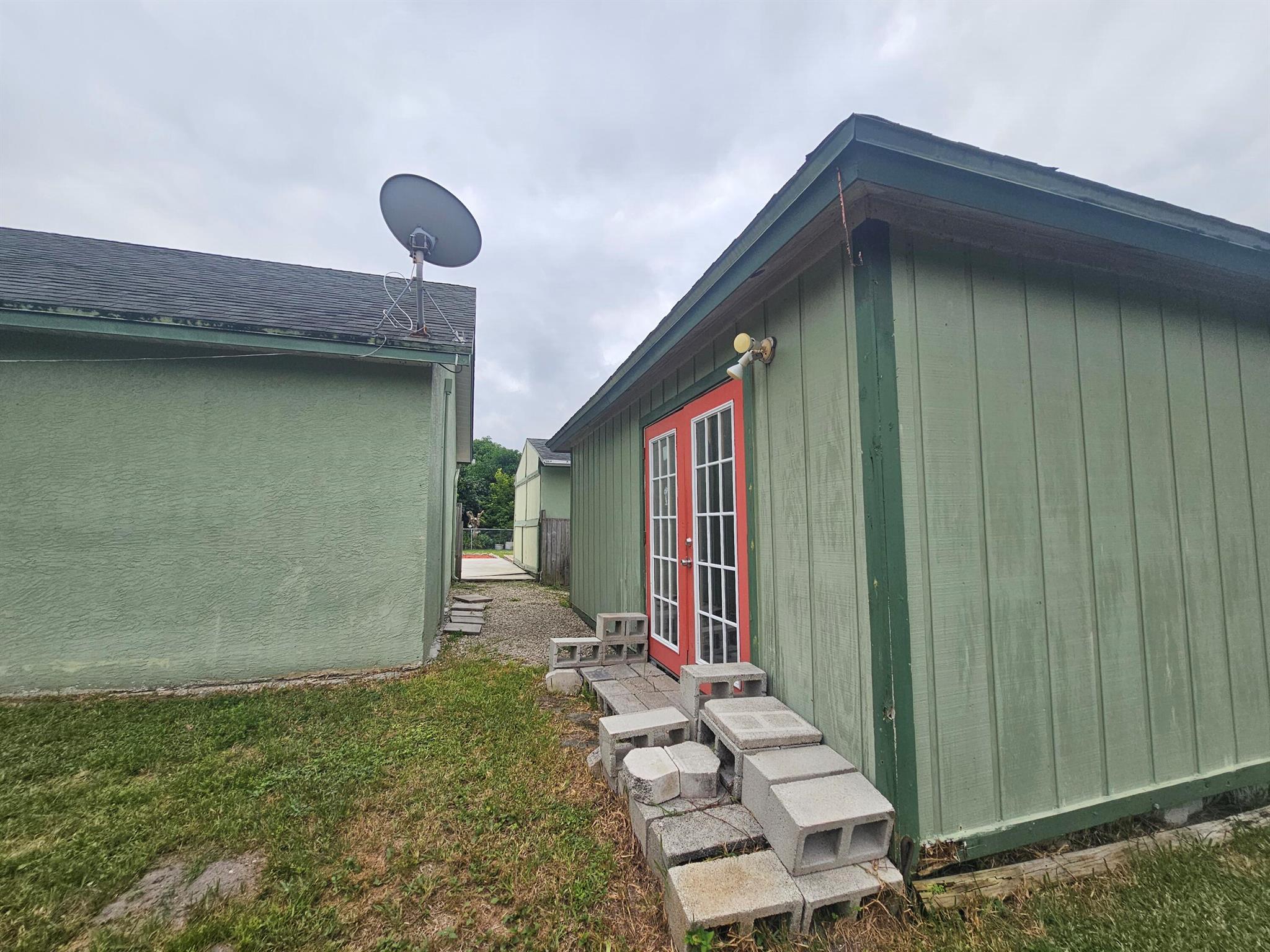 PORT ST LUCIE SECTION 39 - Residential Lease