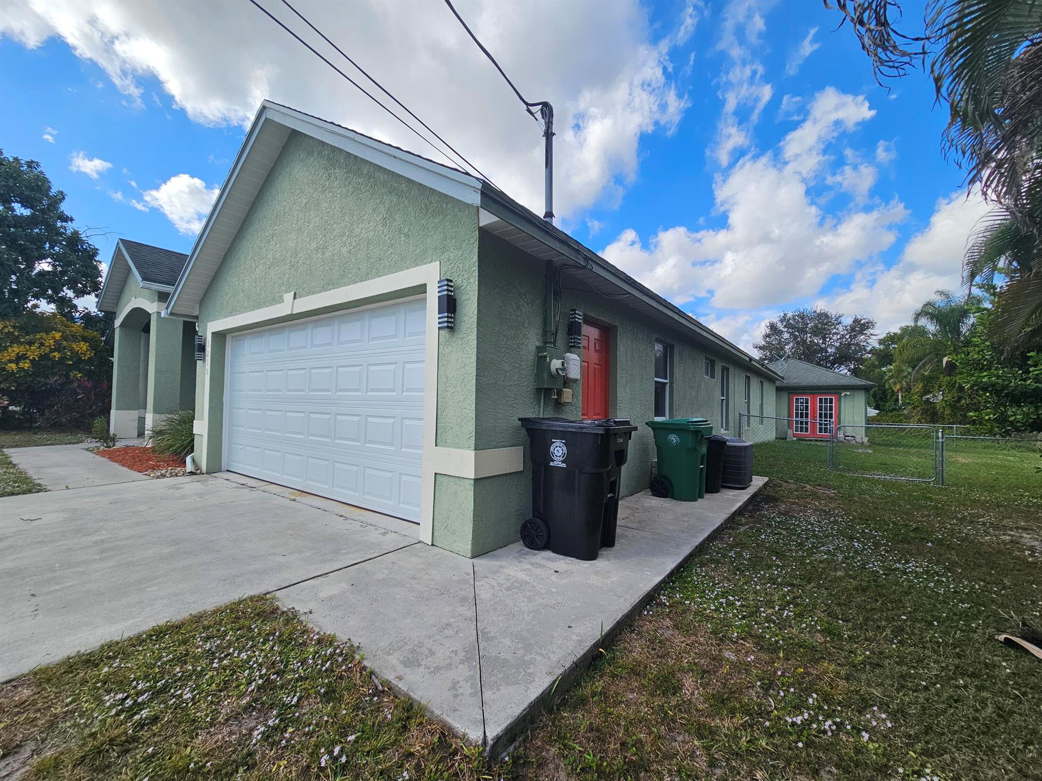 PORT ST LUCIE SECTION 39 - Residential Lease