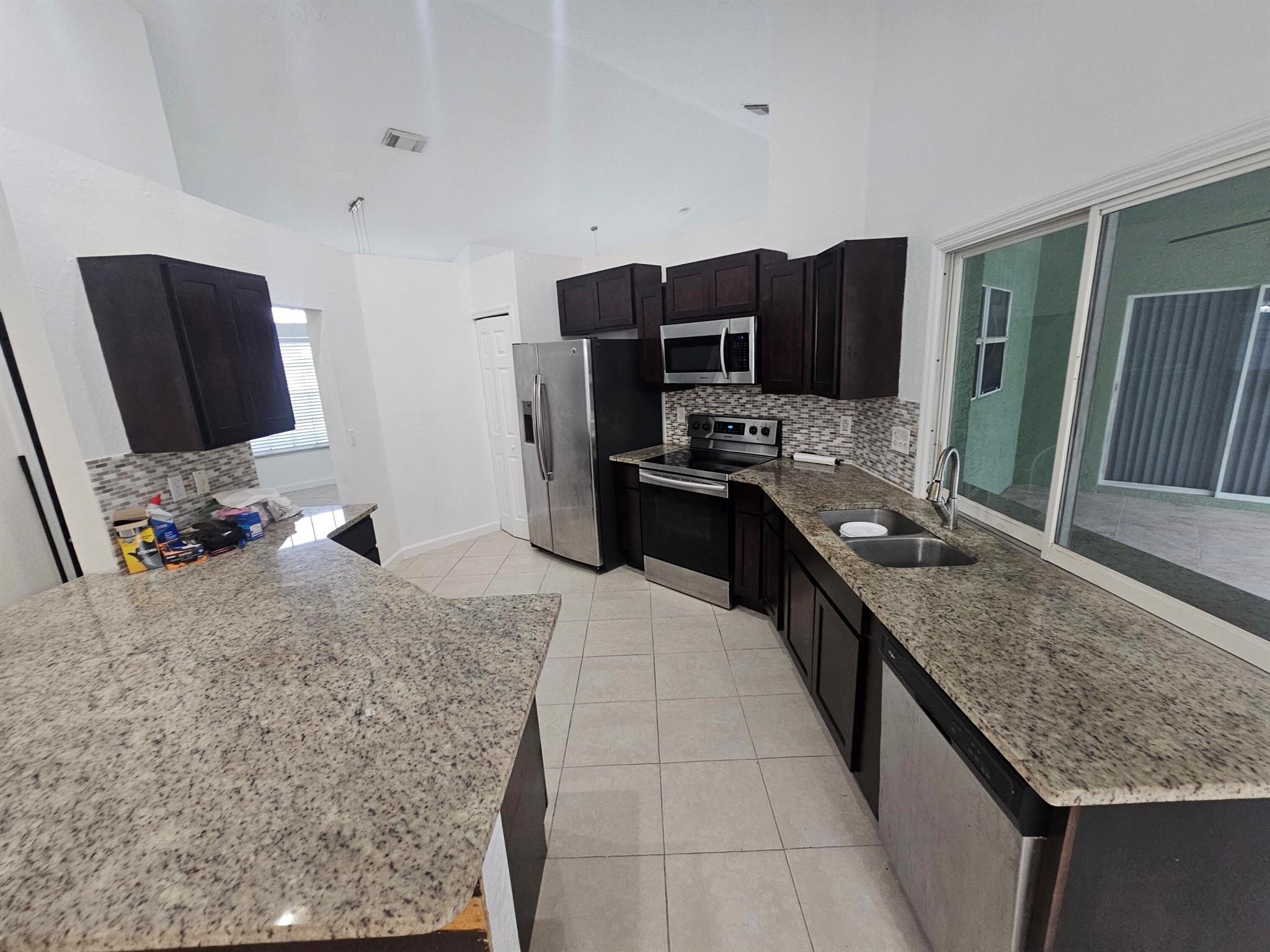 PORT ST LUCIE SECTION 39 - Residential Lease