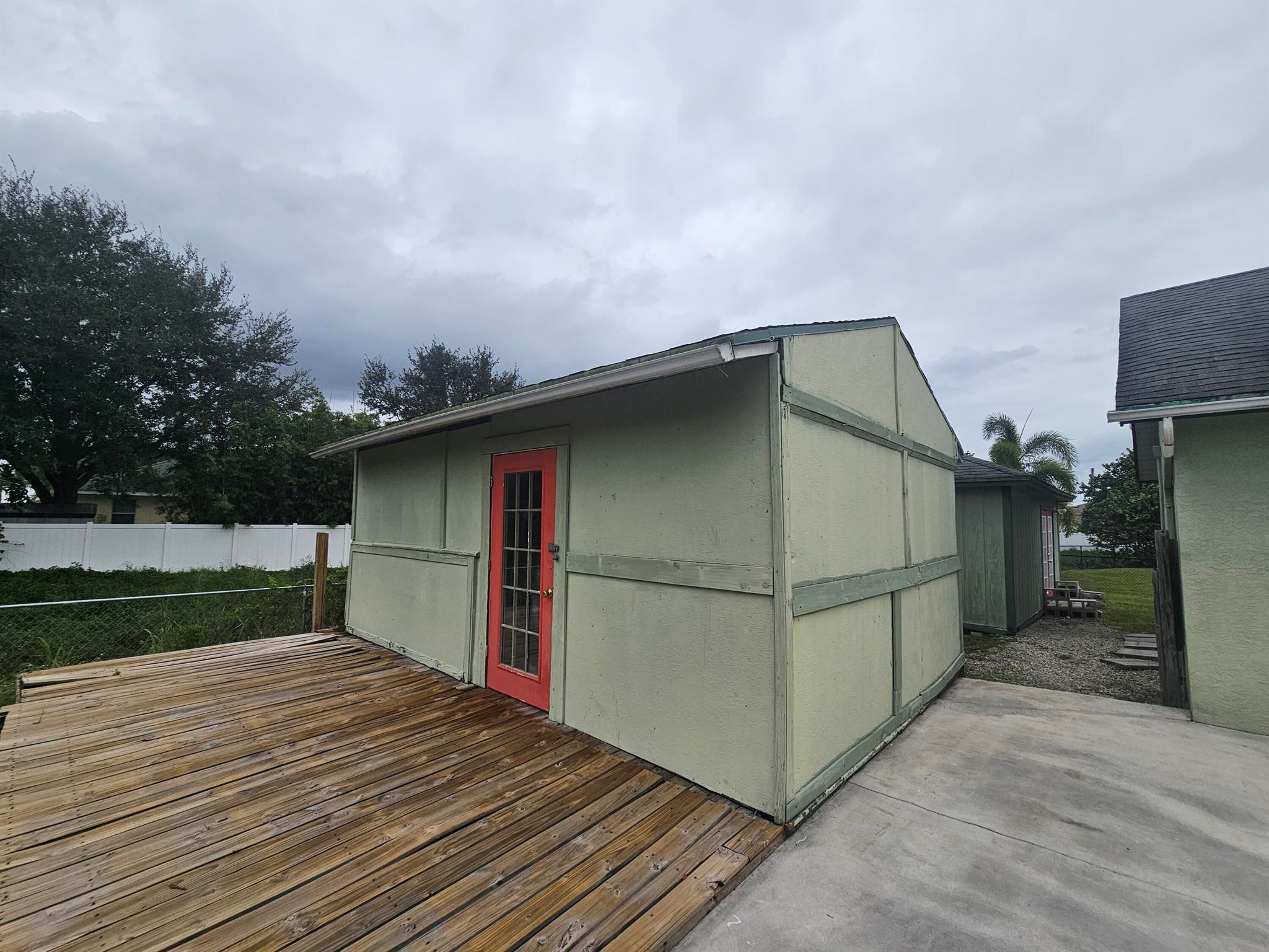 PORT ST LUCIE SECTION 39 - Residential Lease
