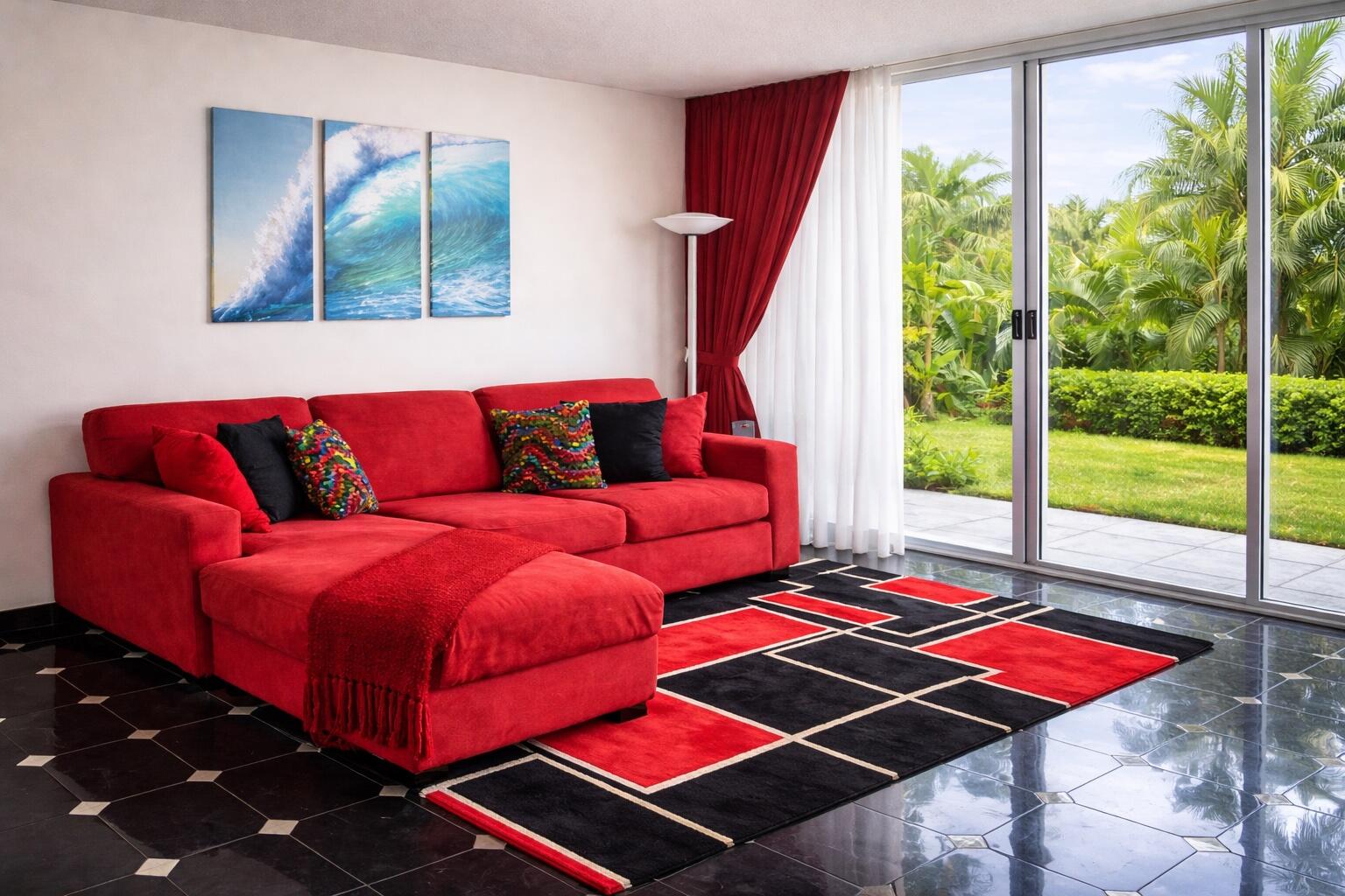 THE CARRIAGE HOUSE CONDO - Residential