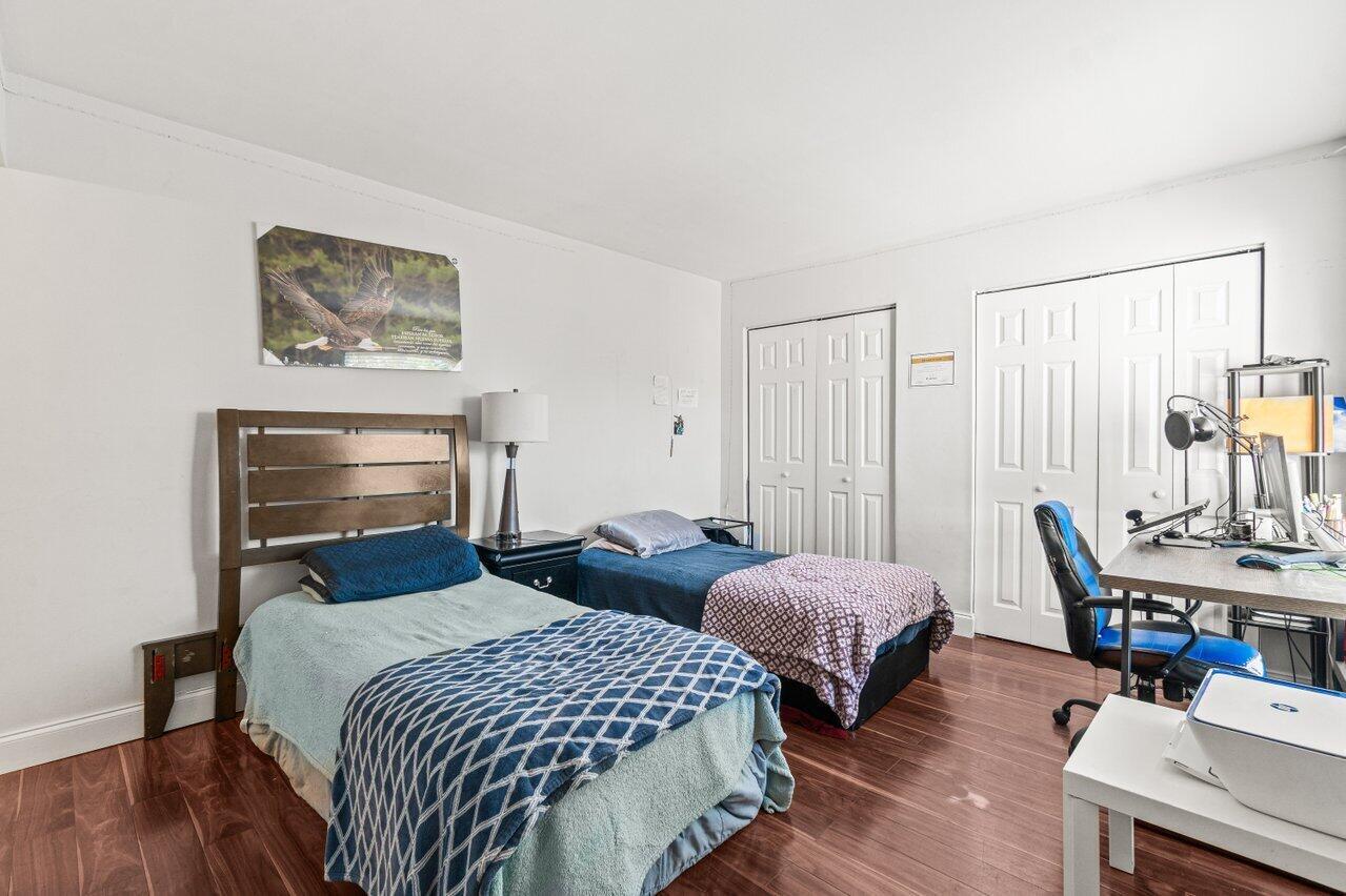 COURTYARDS AT BOCA I - Residential