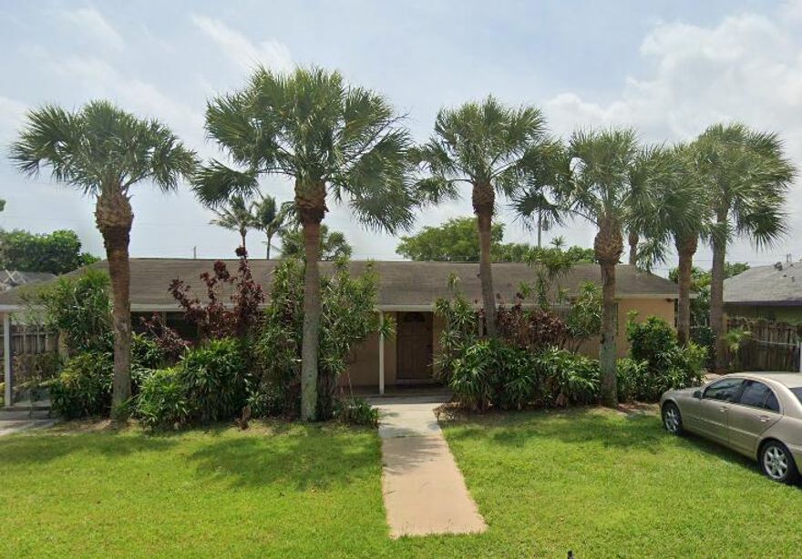 Great opportunity to own an income-producing duplex in the heart of Boynton Beach! This property features a 2-bedroom, 1-bath unit currently occupied, providing immediate income, and a 1-bedroom, 1-bath unit available, offering flexibility for additional rental income or owner occupancy.  Conveniently located just minutes from the beach, shopping, dining, and major highways. Ideal for investors or buyers looking to live in one unit while generating income from the other.  Showings available by appointment. Proof of funds or pre-approval required with all offers. Information deemed reliable but not guaranteed.