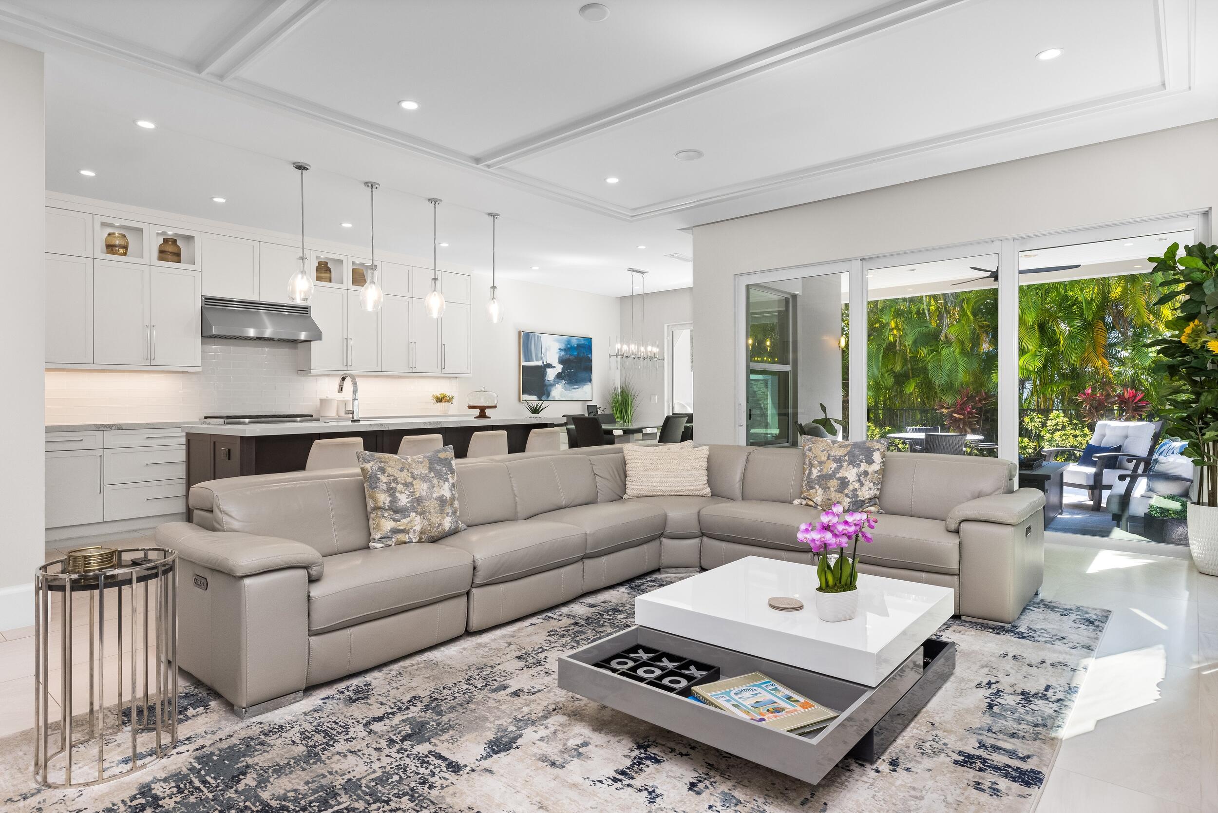 BOCA RATON RIVIERA - Residential