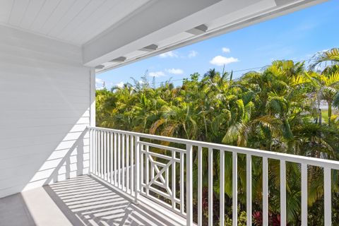 Tiny photo for 444 NE Wavecrest Way, Boca Raton, FL 33432 (MLS # B26008633)
