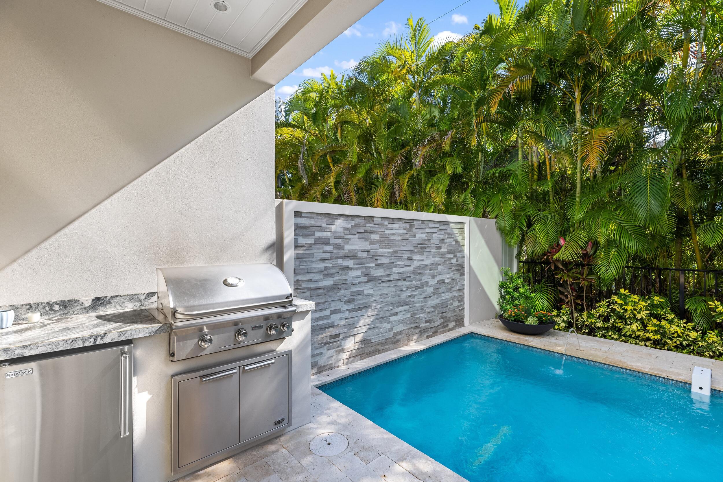 BOCA RATON RIVIERA - Residential