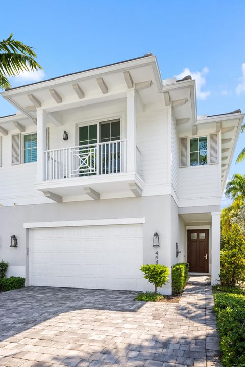 Tiny photo for 444 NE Wavecrest Way, Boca Raton, FL 33432 (MLS # B26008633)