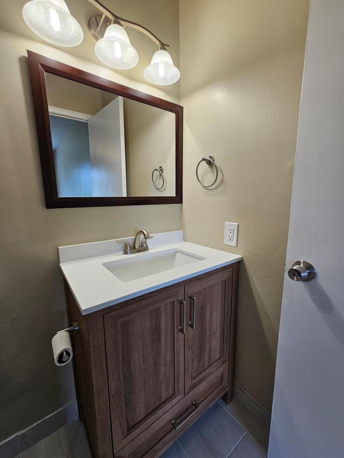 FOREST GLEN - Residential Lease