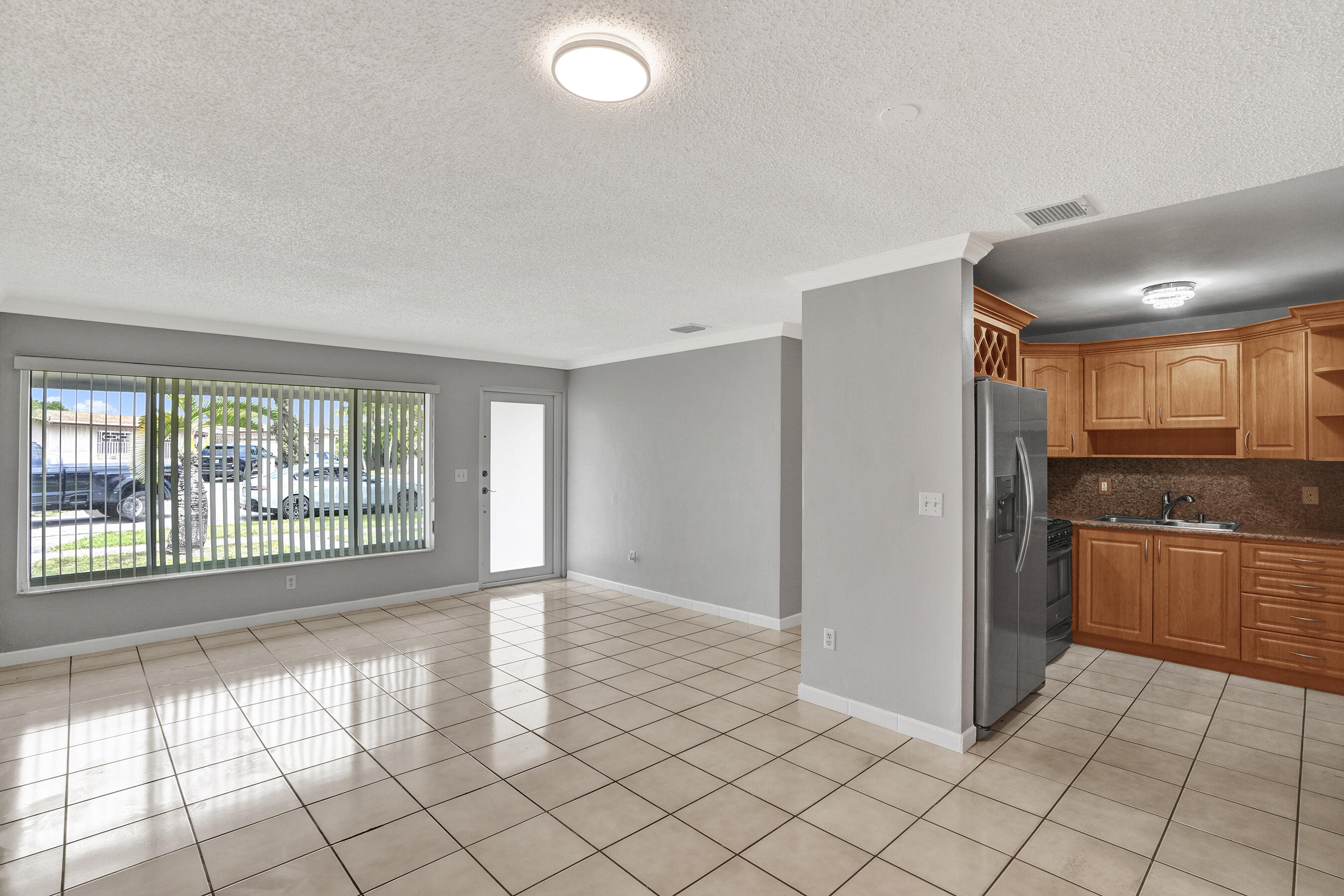LAKE CECILE ESTS SEC 1 - Residential