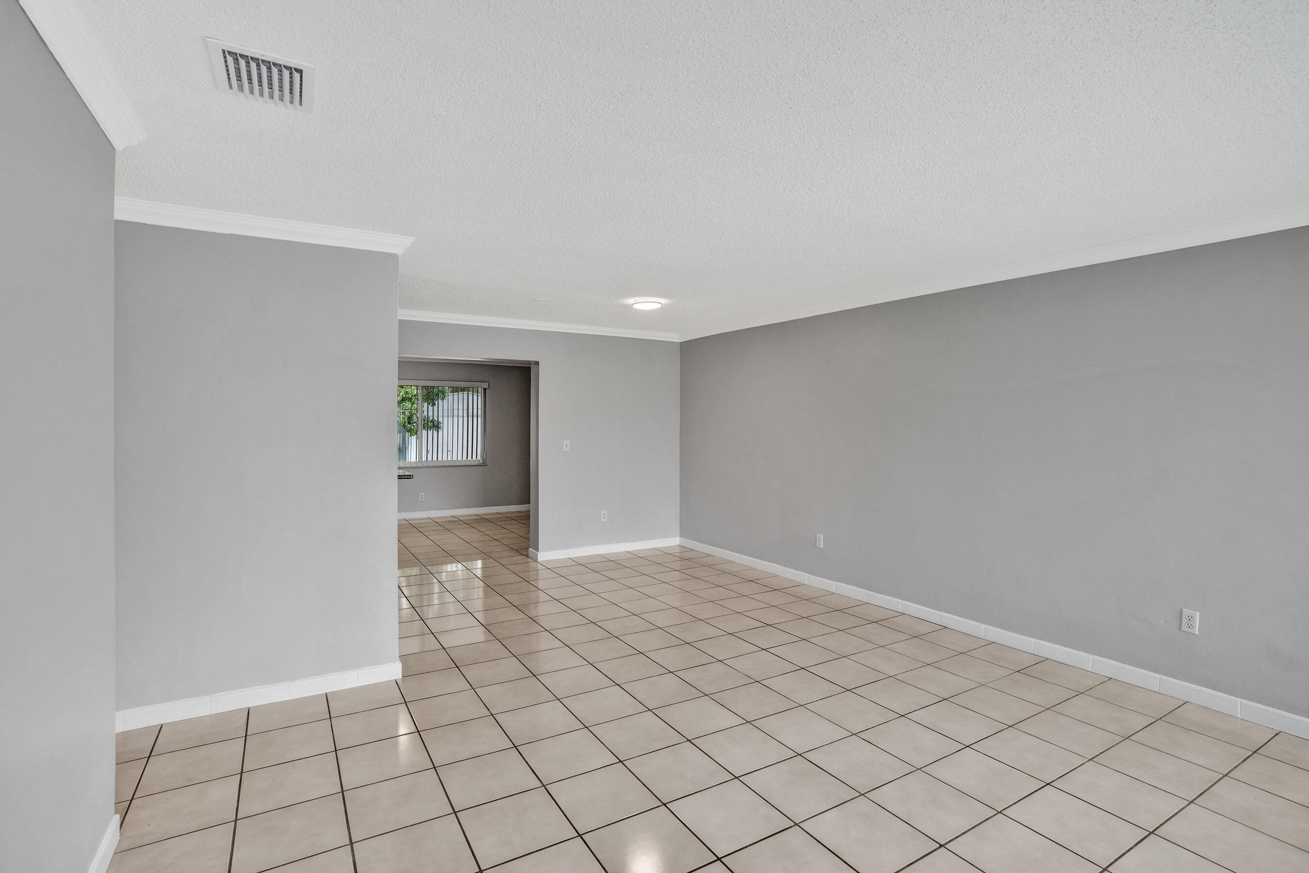 LAKE CECILE ESTS SEC 1 - Residential