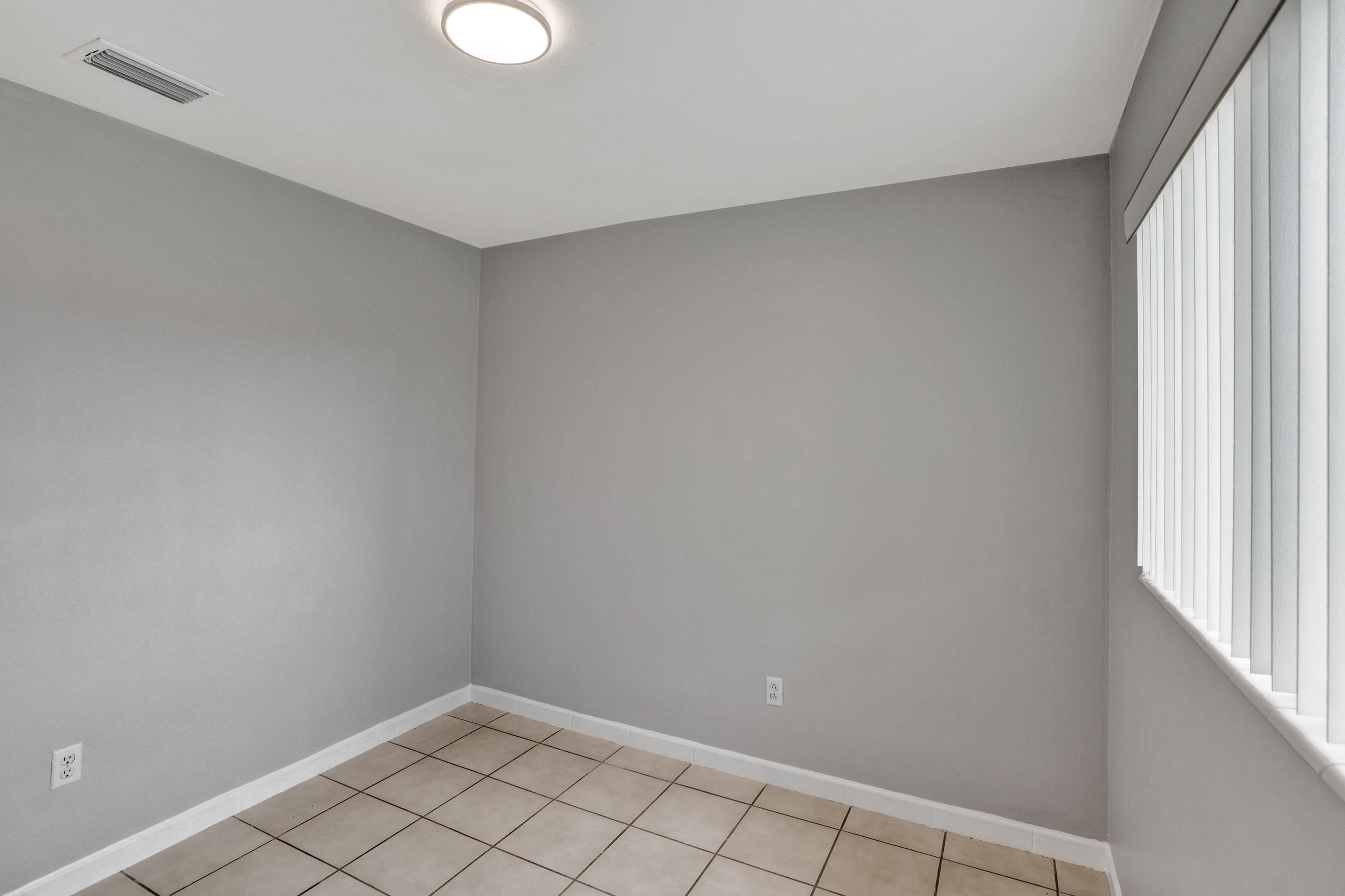 LAKE CECILE ESTS SEC 1 - Residential