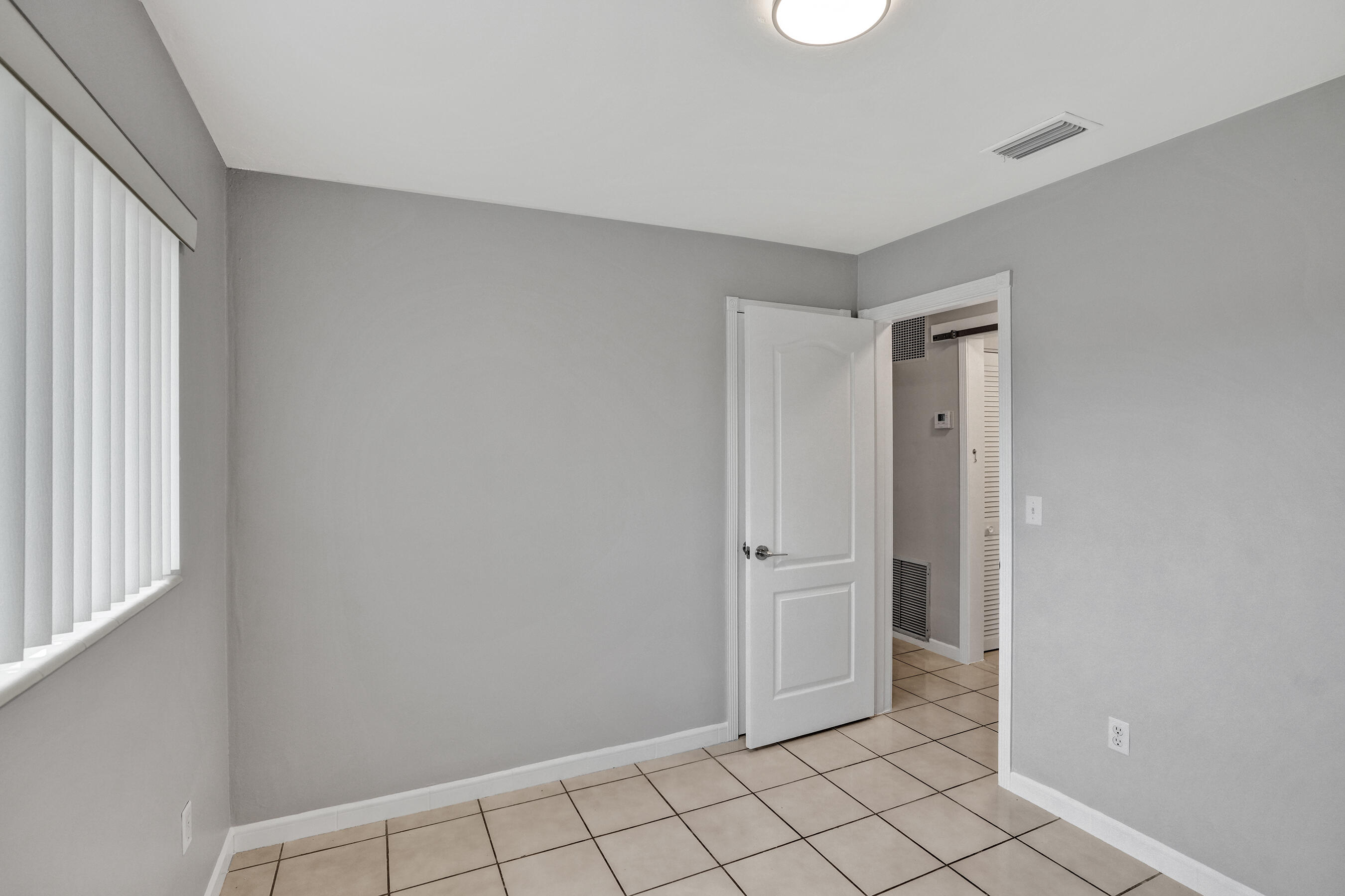 LAKE CECILE ESTS SEC 1 - Residential