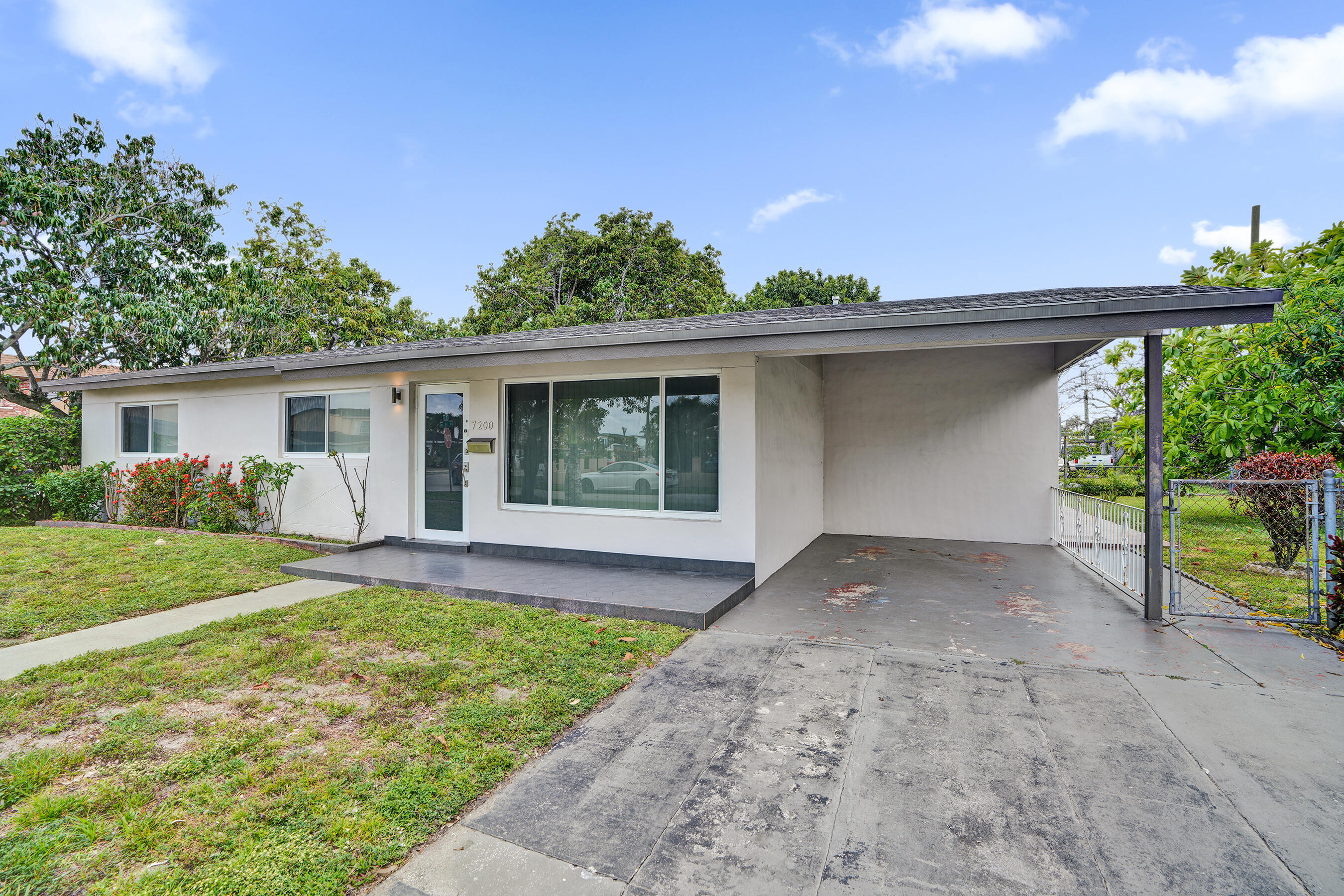 7200 W 14th Avenue