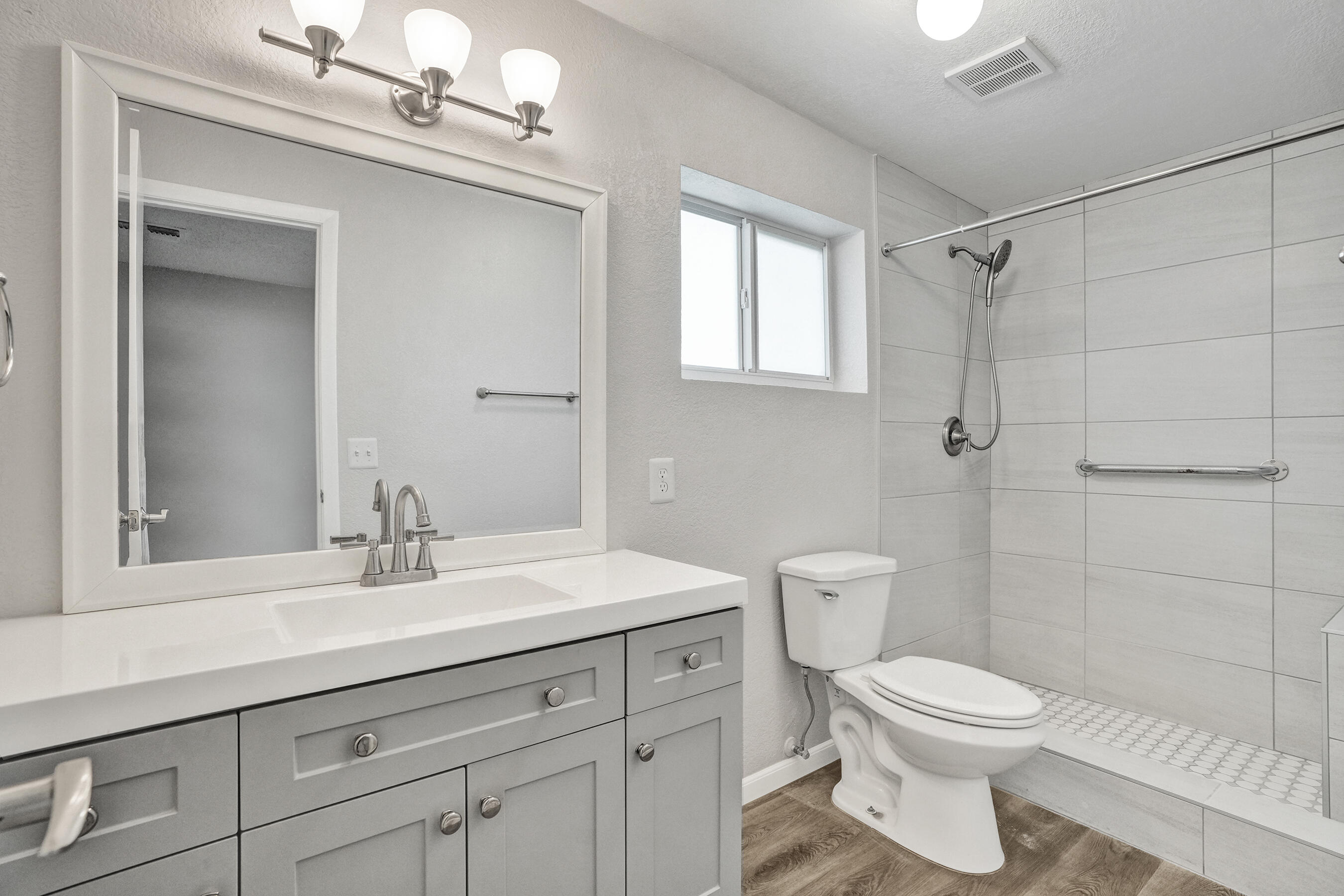 LAKE CECILE ESTS SEC 1 - Residential