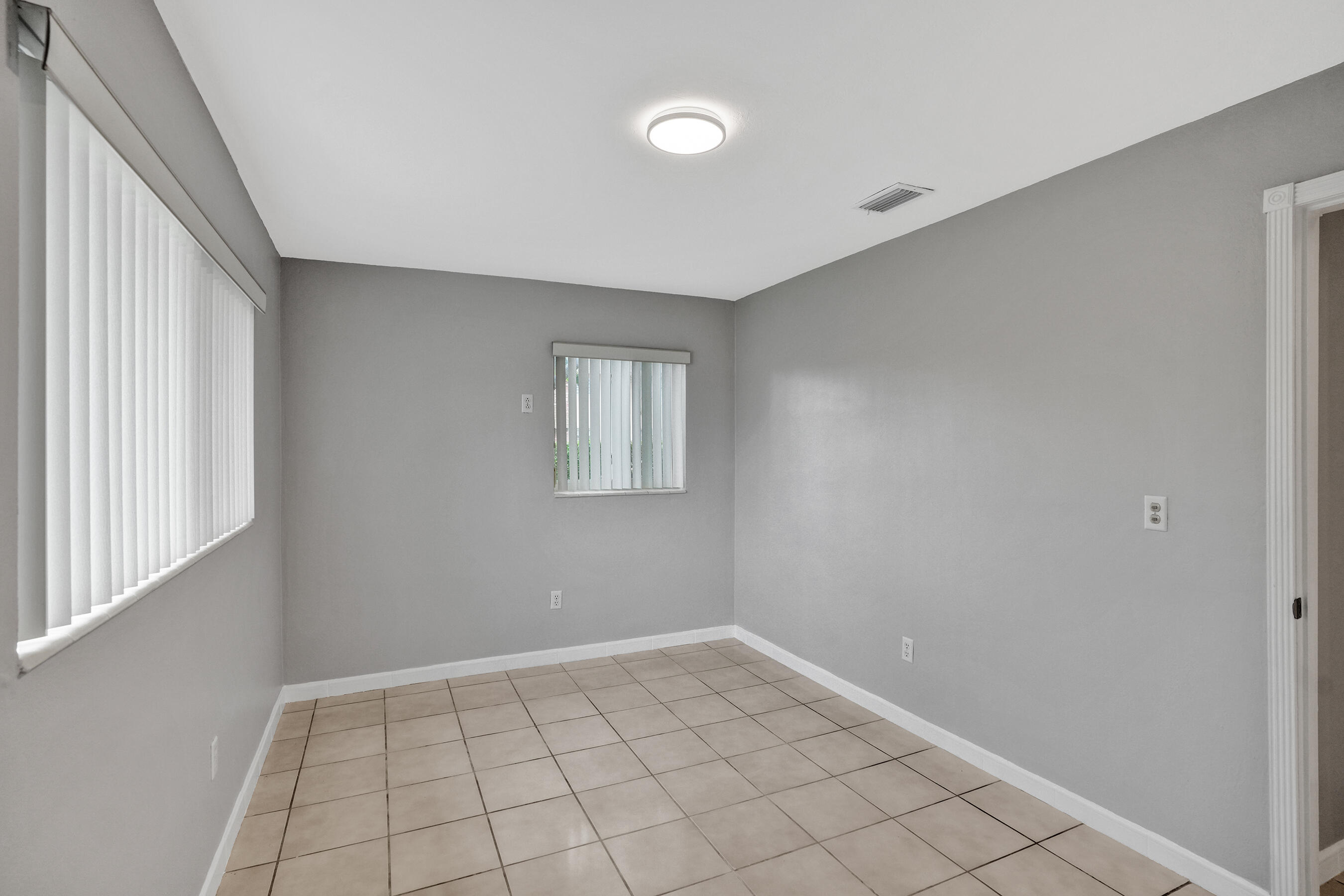 LAKE CECILE ESTS SEC 1 - Residential