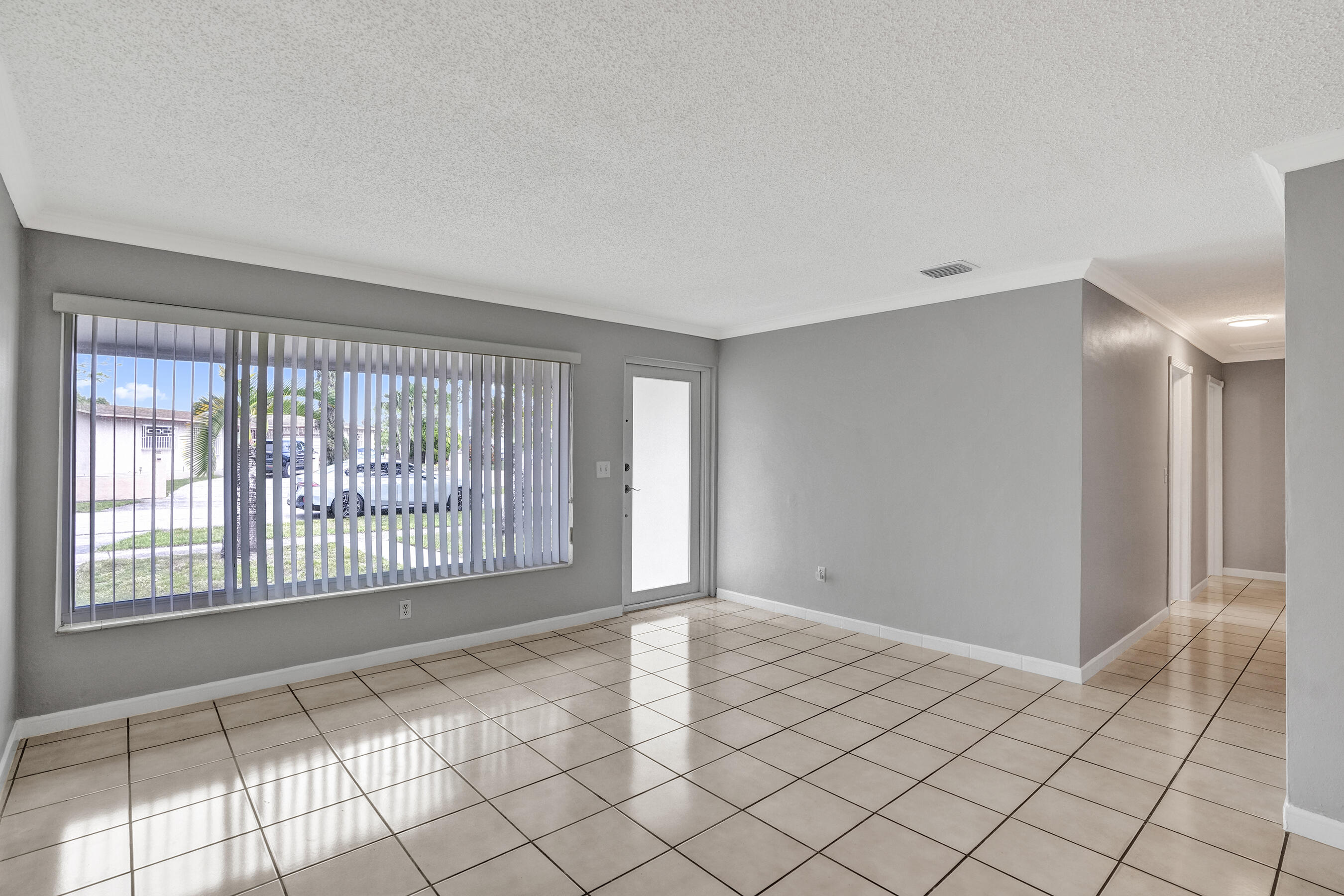 LAKE CECILE ESTS SEC 1 - Residential
