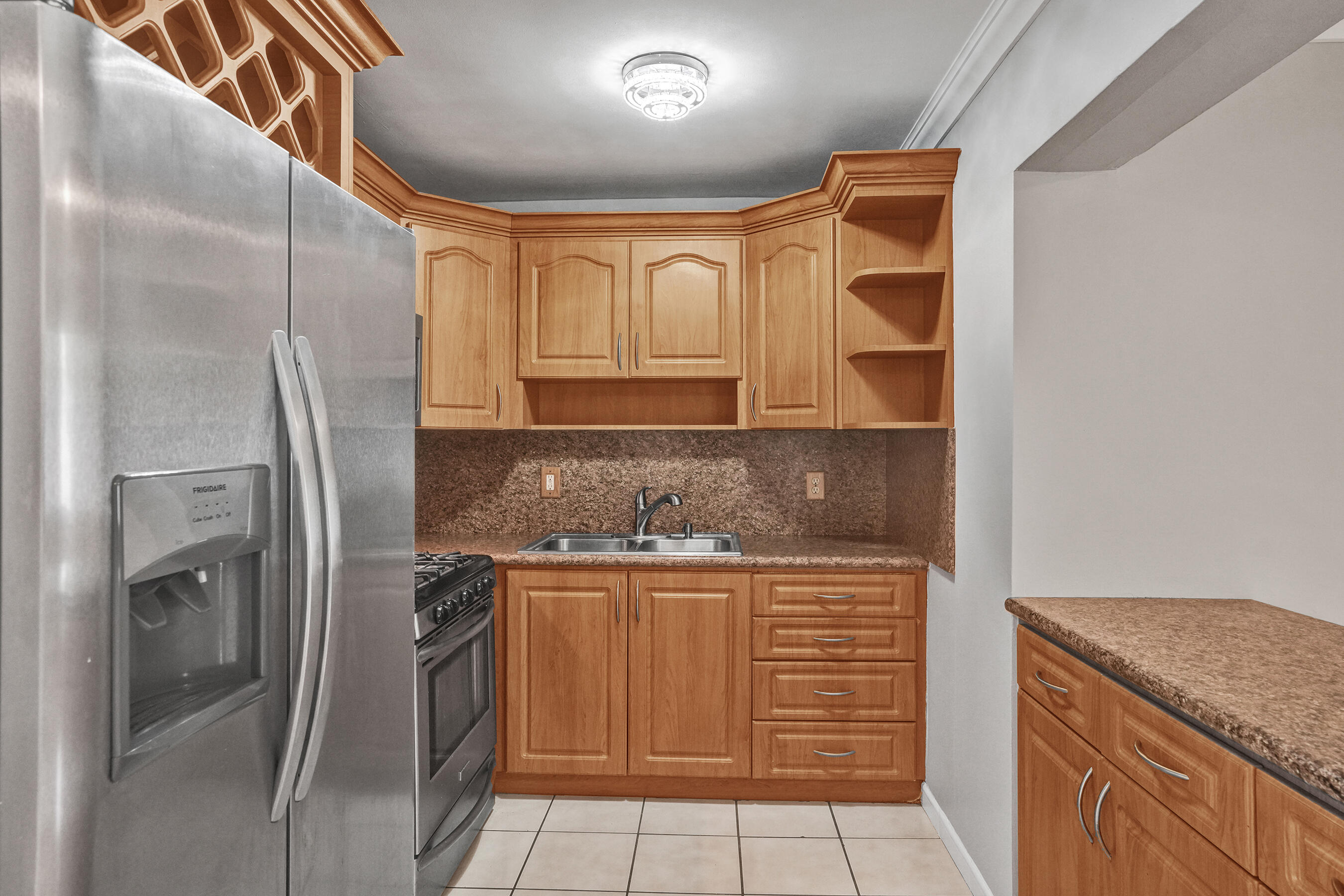 LAKE CECILE ESTS SEC 1 - Residential