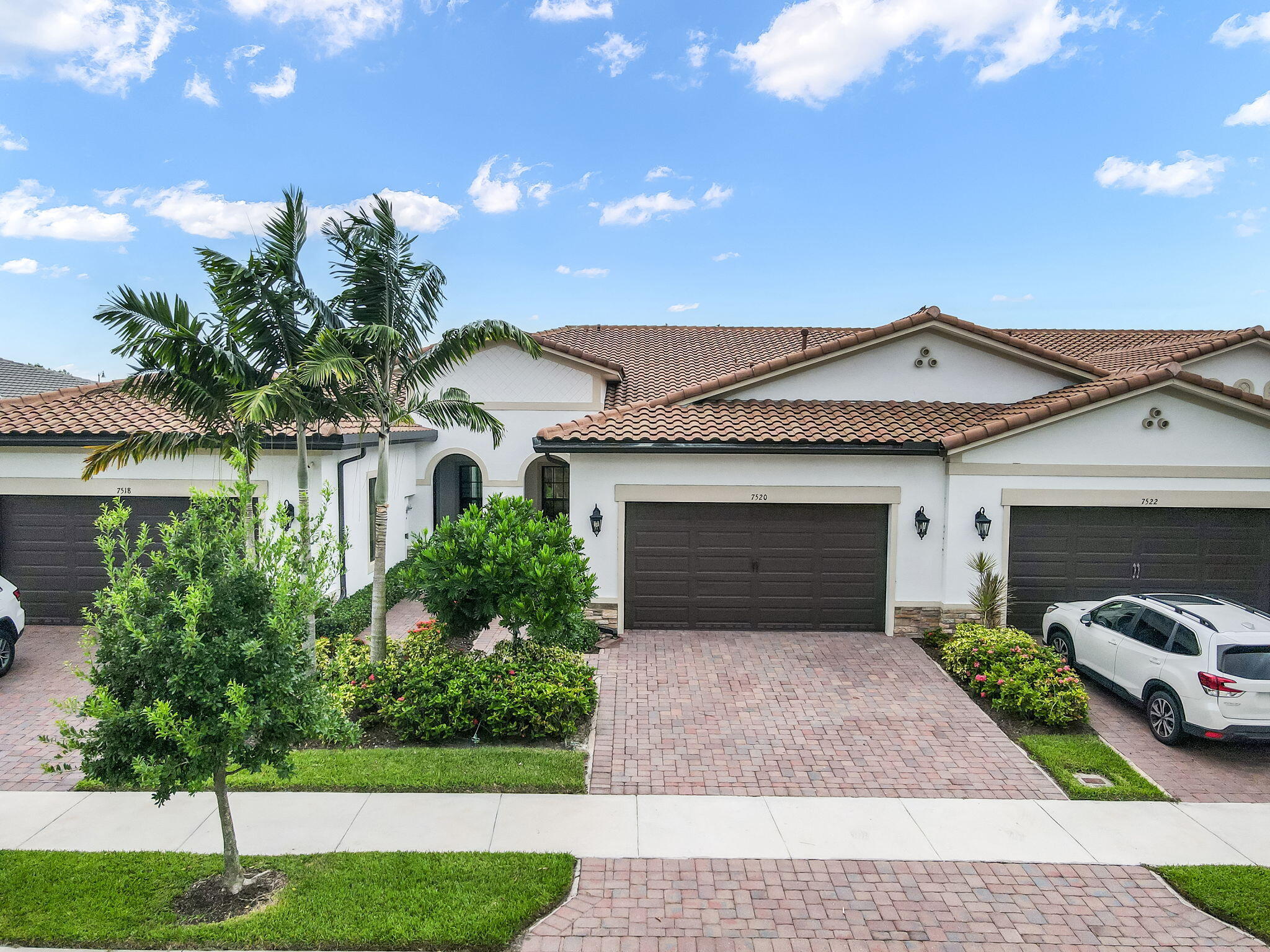 Properties | Stephanie Kaufman 7520 N BLUE SPRING Drive