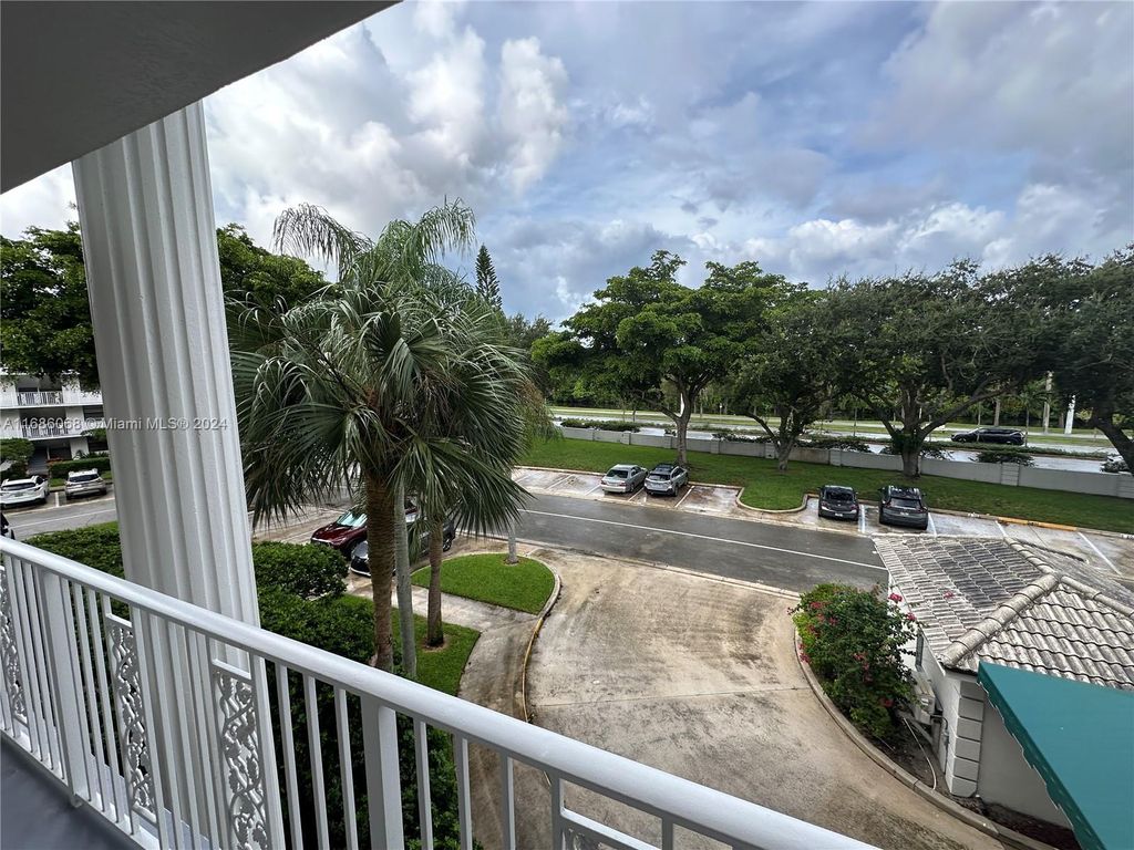 Photo of 3650 Whitehall Drive #304, West Palm Beach, FL 33401 (MLS # R11144144)