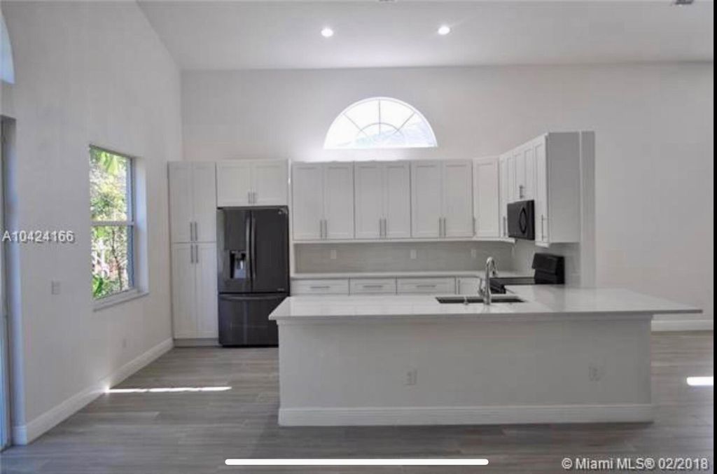 Photo of 5 Lake Eden Drive, Boynton Beach, FL 33435 (MLS # R10987624)