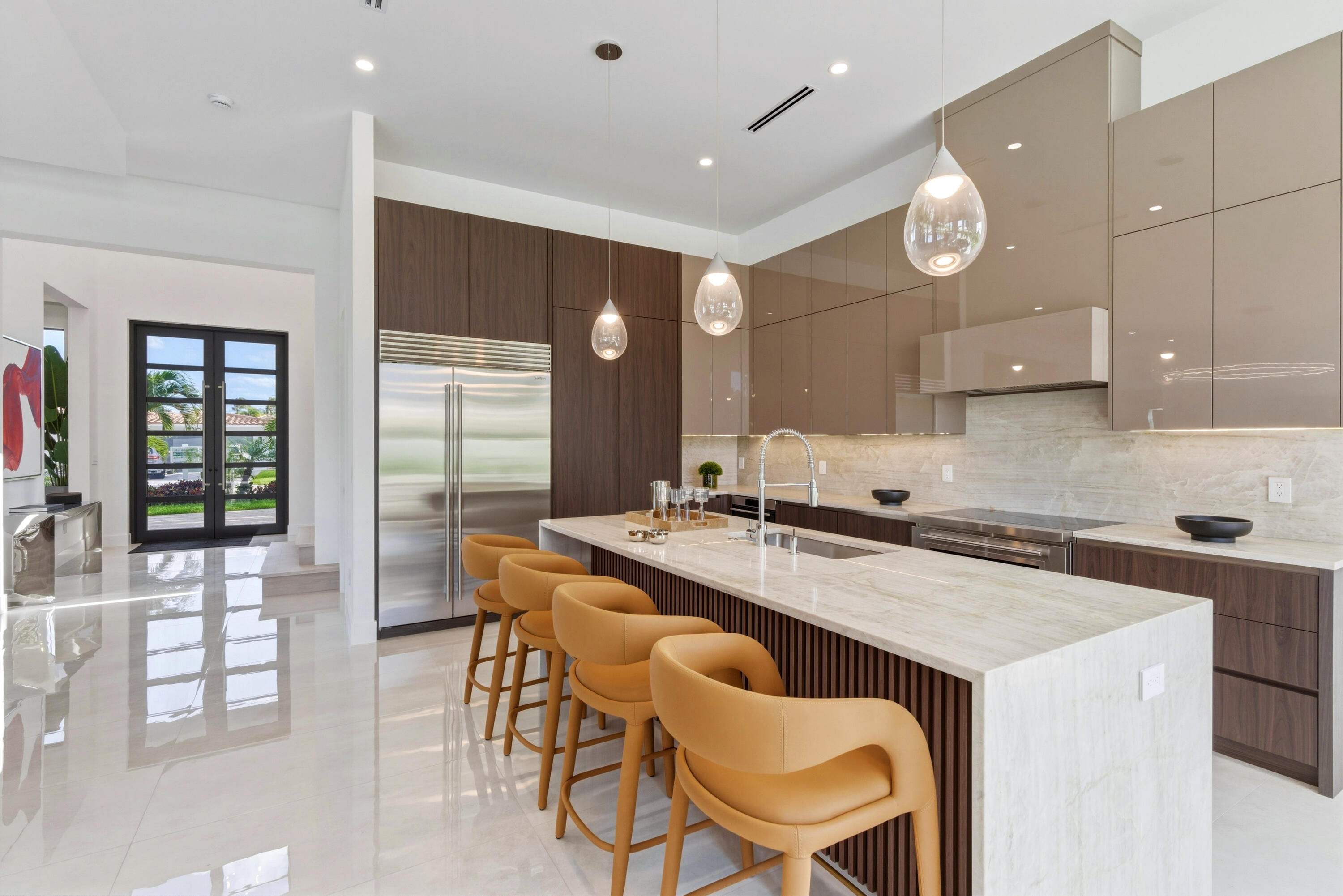 LAKE FLORESTA PARK - Residential