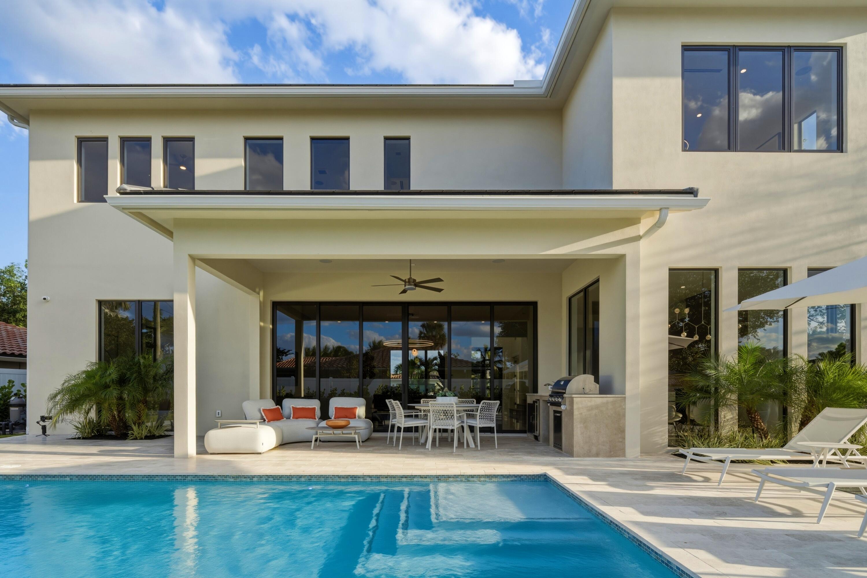 LAKE FLORESTA PARK - Residential