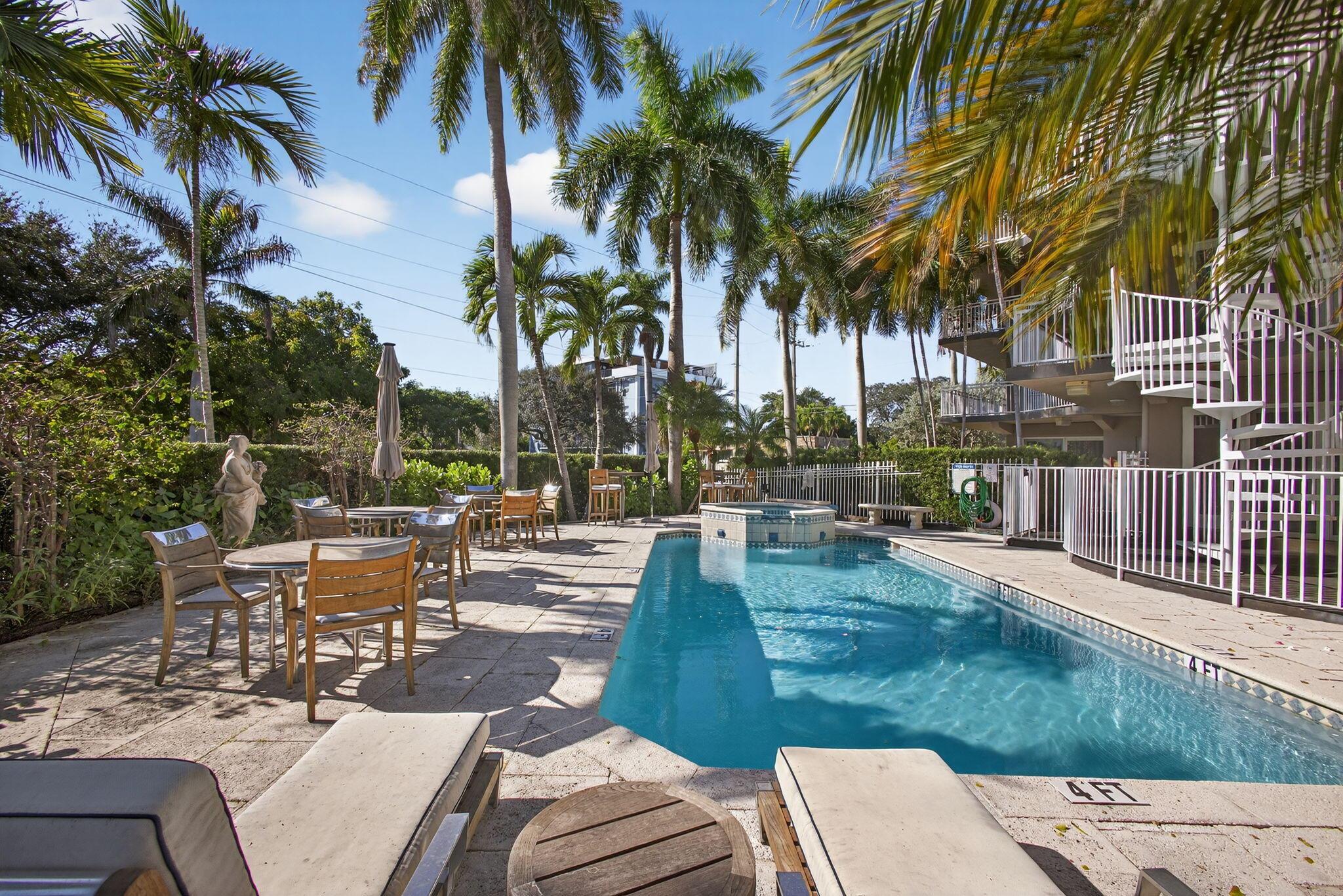 DOTTOR CONDO - Residential