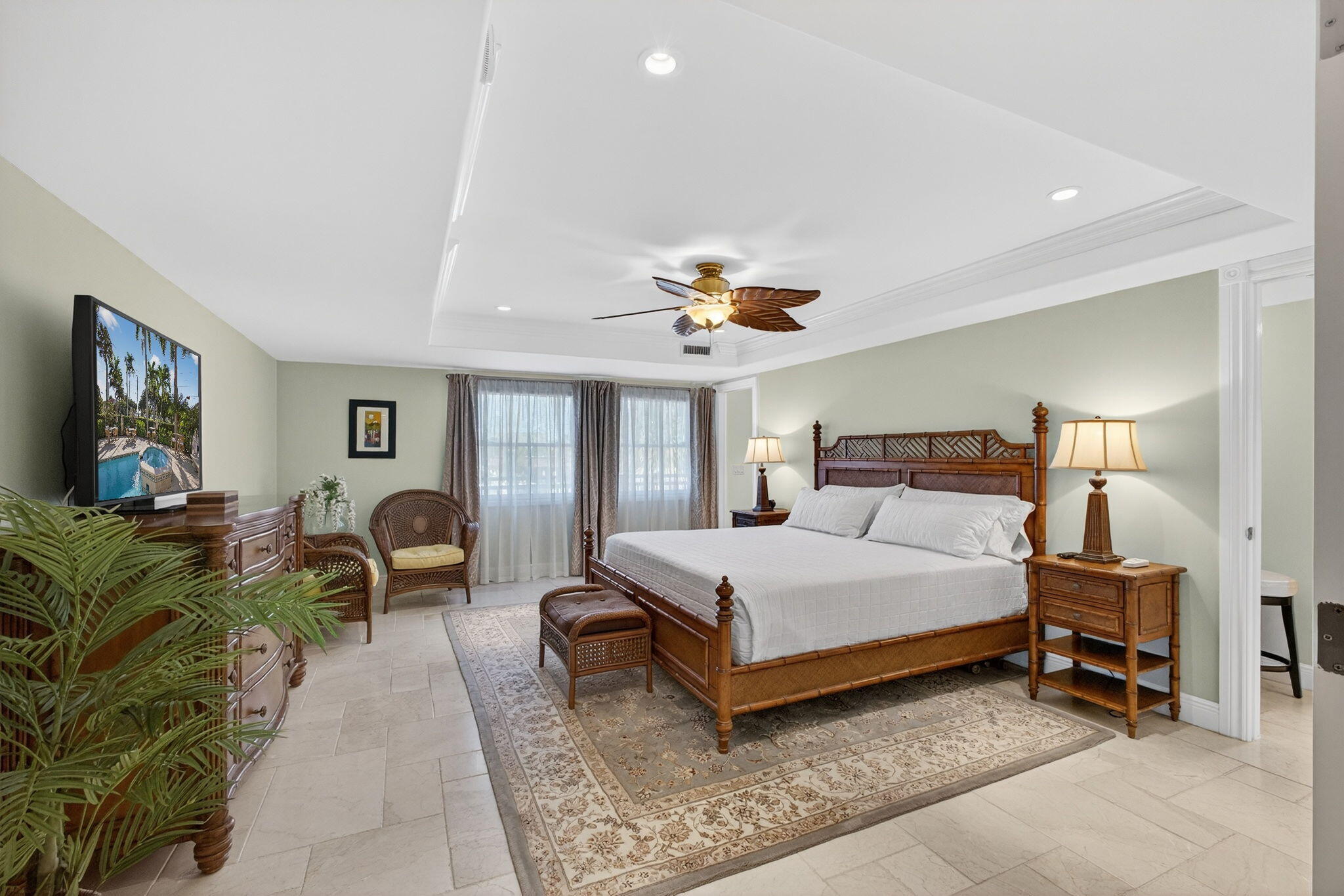 DOTTOR CONDO - Residential