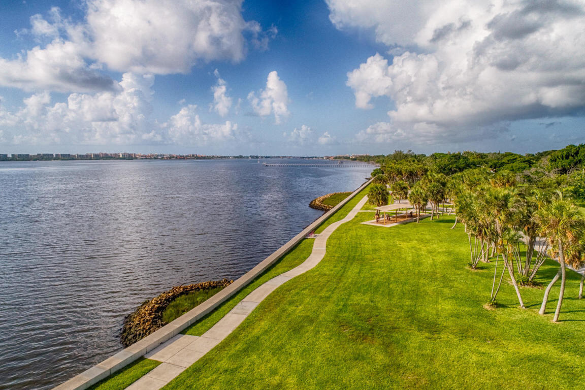 DOTTOR CONDO - Residential