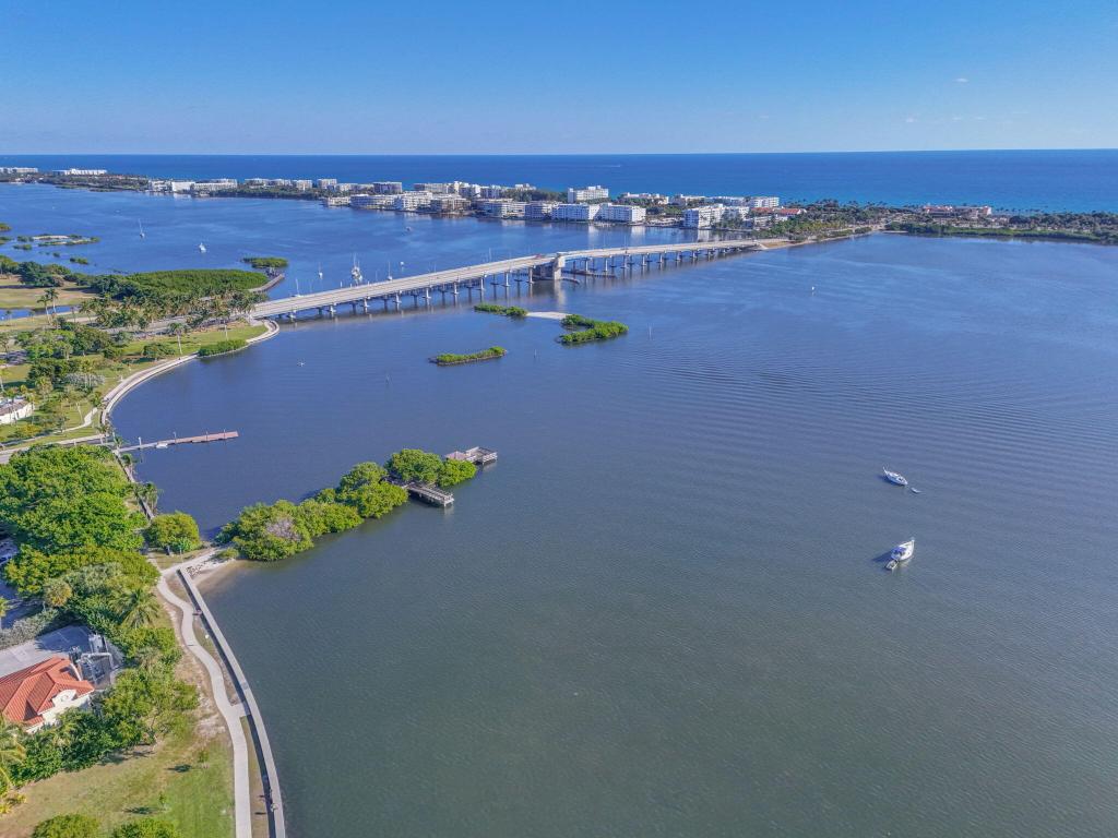 DOTTOR CONDO - Residential