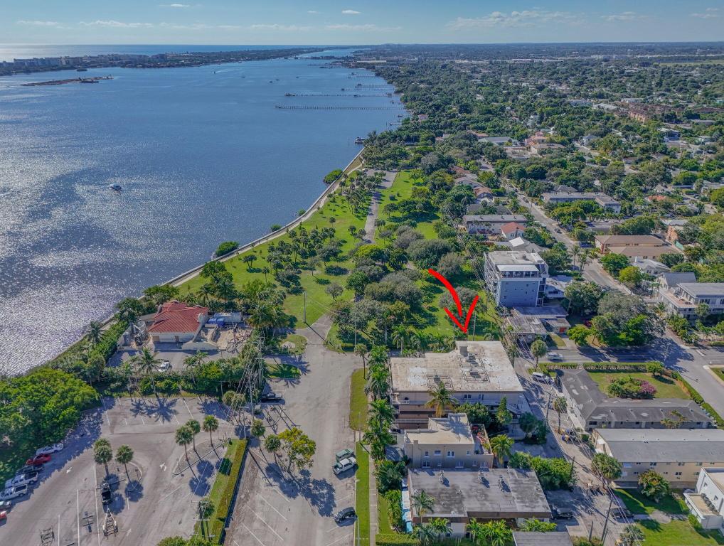 DOTTOR CONDO - Residential