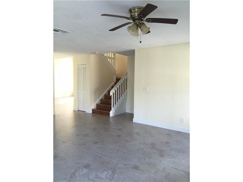 COCONUT COVE - Residential