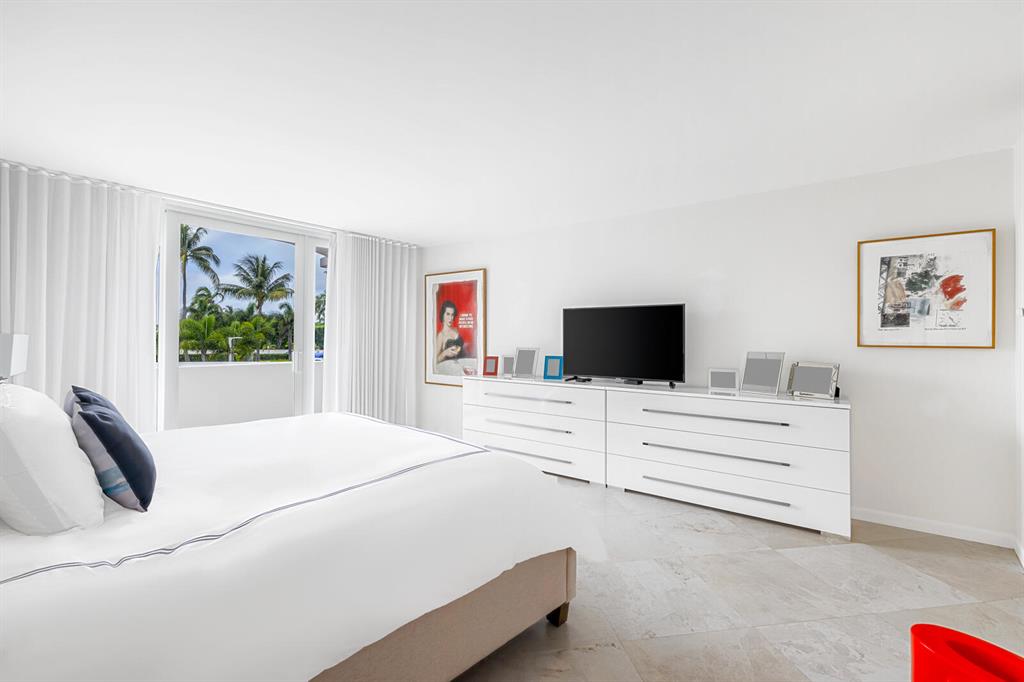 SUN AND SURF ONE HUNDRED - Residential