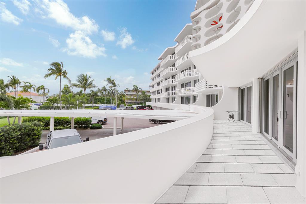 SUN AND SURF ONE HUNDRED - Residential