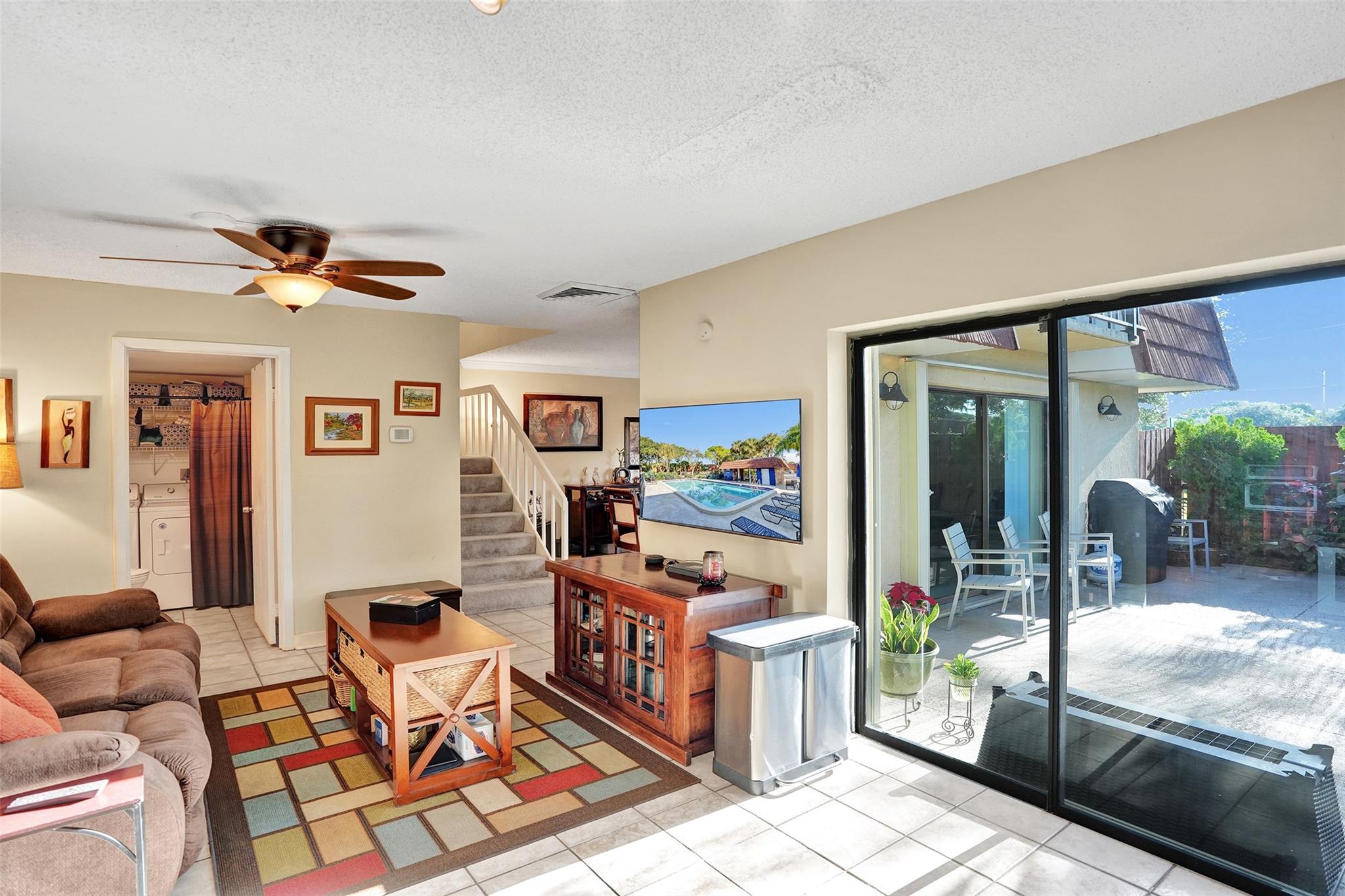 LAKESIDE - Residential