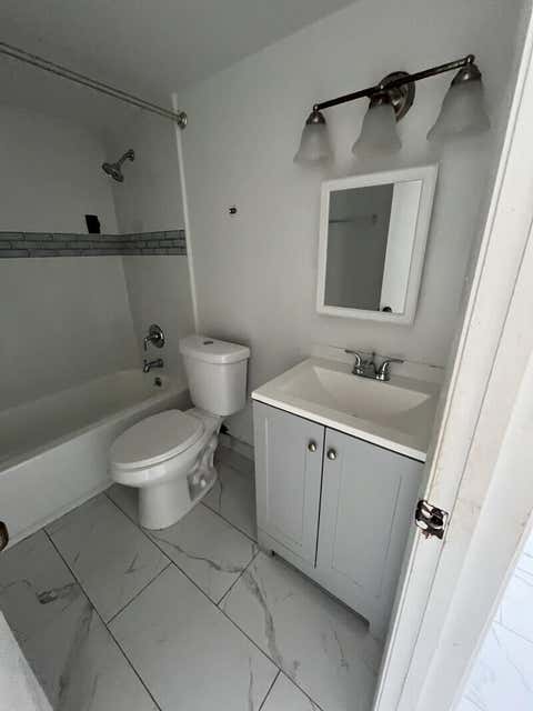 Tiny photo for 101 NE 41st Street #E87, Oakland Park, FL 33334 (MLS # B26052952)