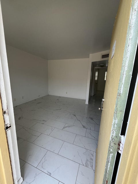 Tiny photo for 101 NE 41st Street #E87, Oakland Park, FL 33334 (MLS # B26052952)