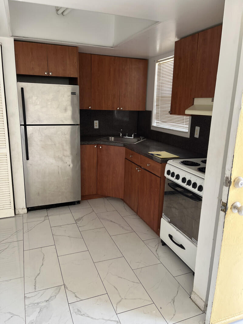 101 NE 41st Street E87, Oakland Park FL 33334