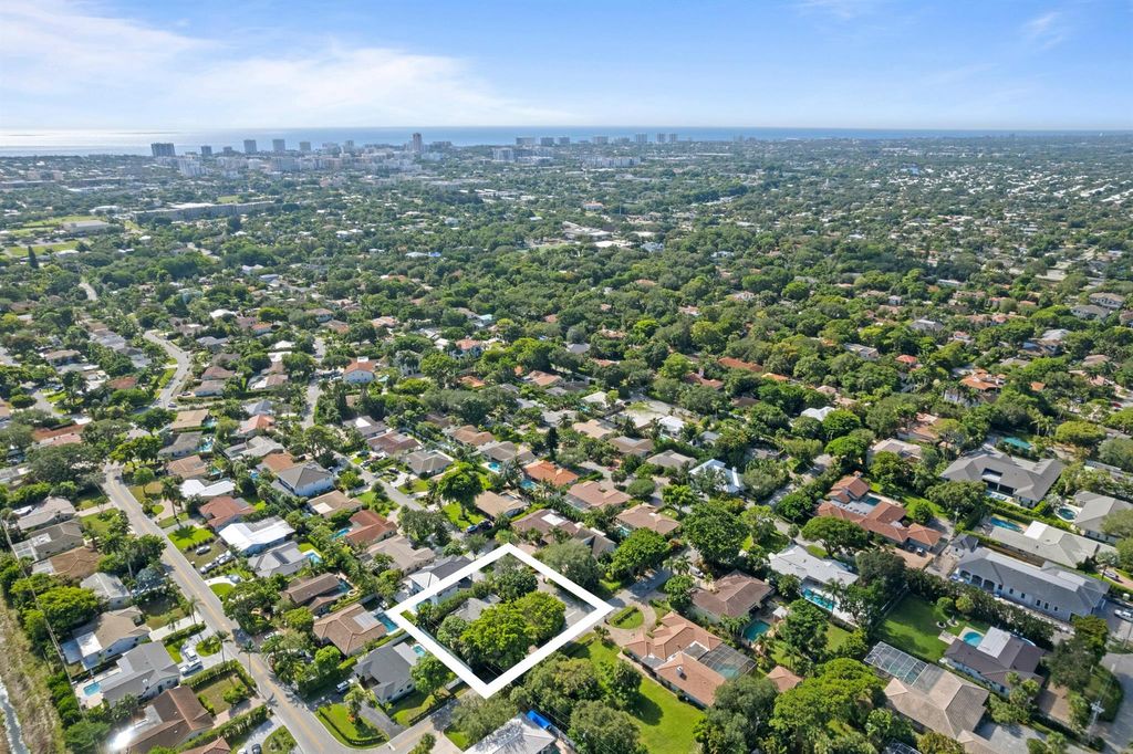 Photo of 899 NW 6th Drive, Boca Raton, FL 33486 (MLS # R11117802)