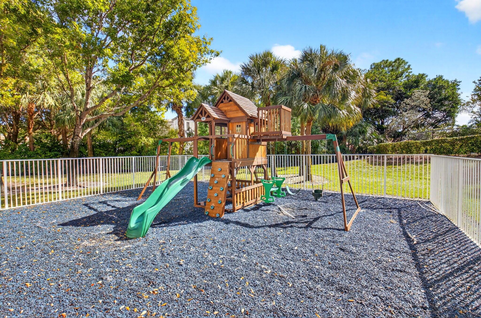 SIERRA PALMS - Residential