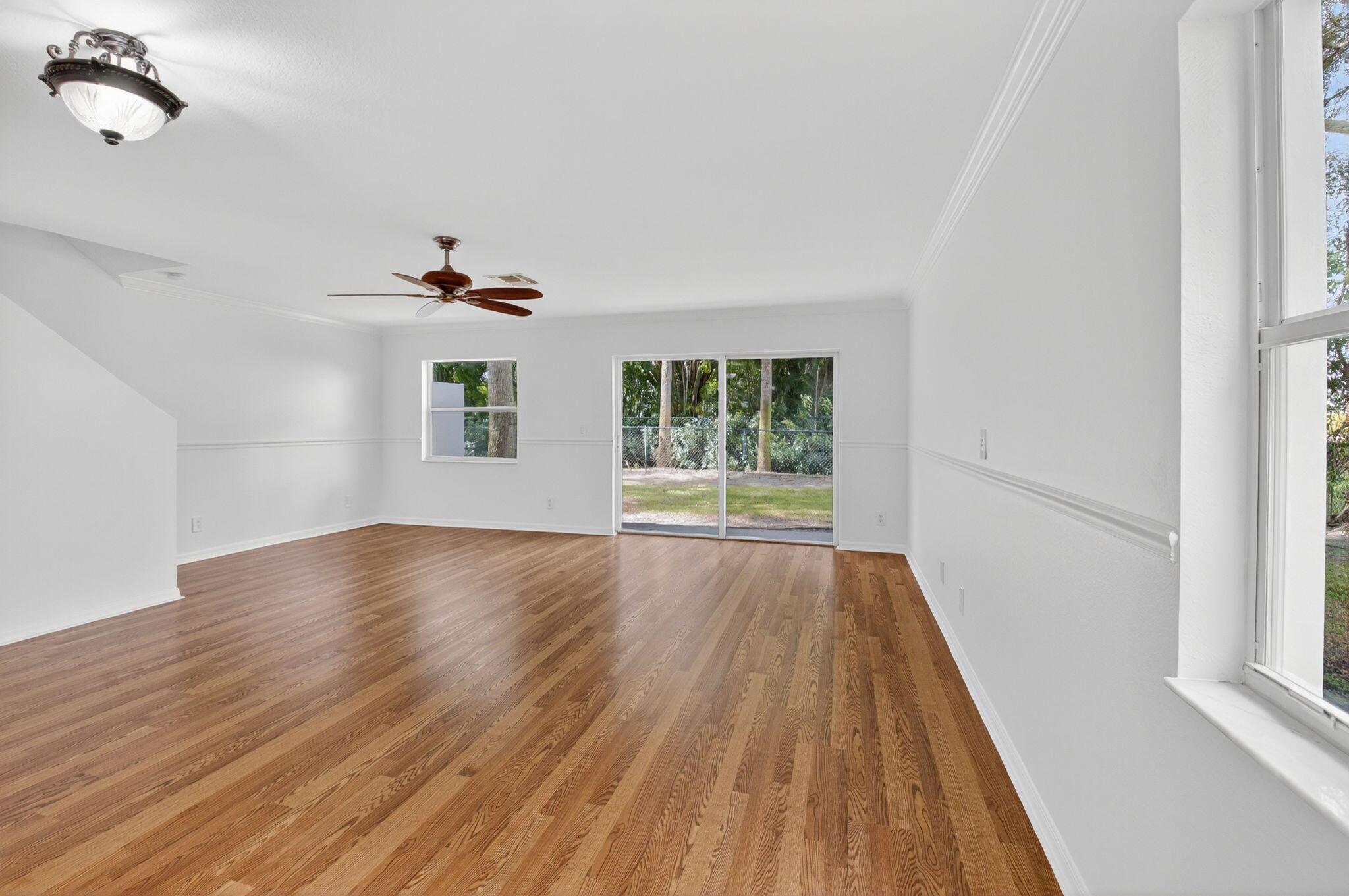 SIERRA PALMS - Residential