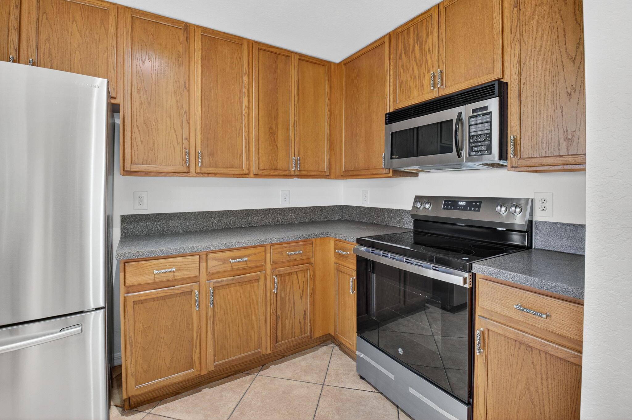 SIERRA PALMS - Residential