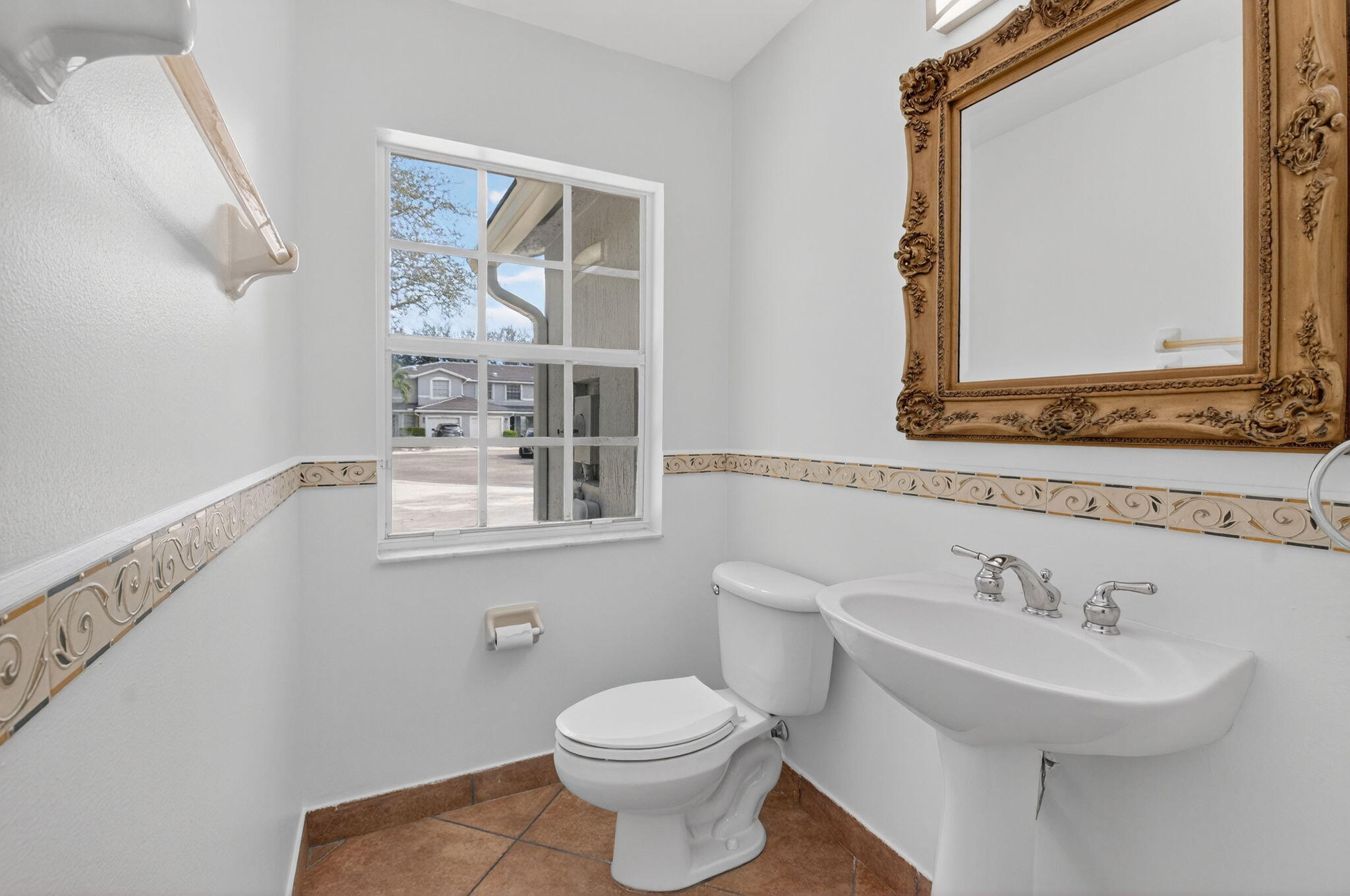 SIERRA PALMS - Residential