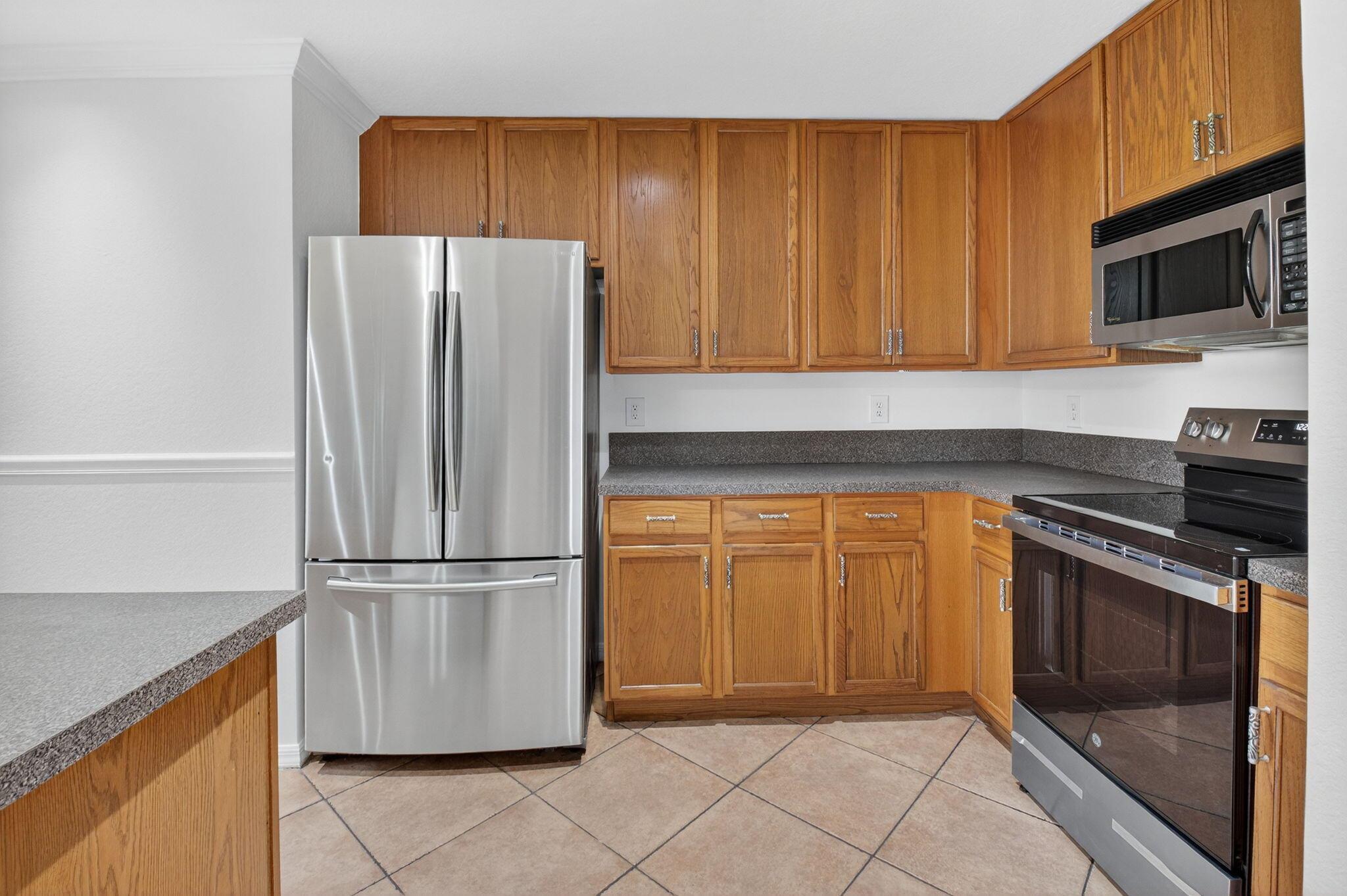 SIERRA PALMS - Residential