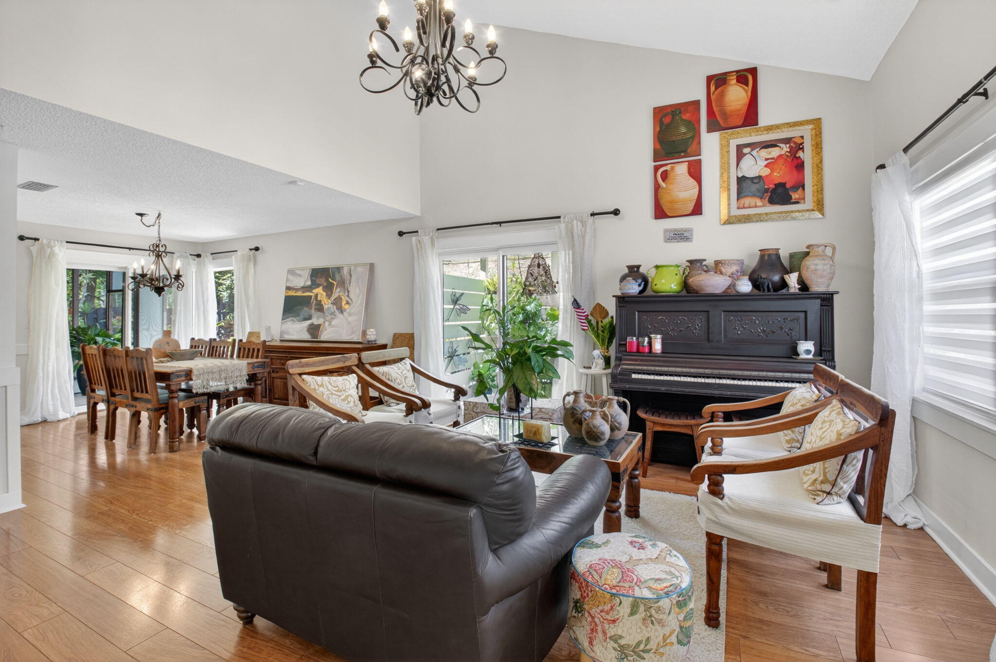 TUDOR WOODS / BOCA HEIGHTS - Residential
