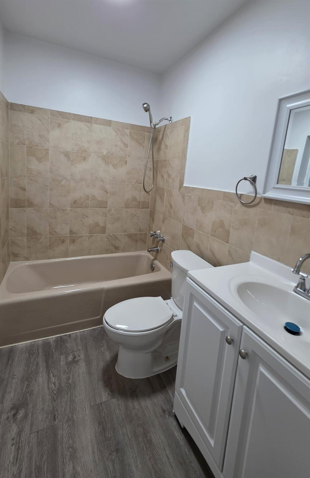 Riverside Add Amd 1-13 B - Residential Lease