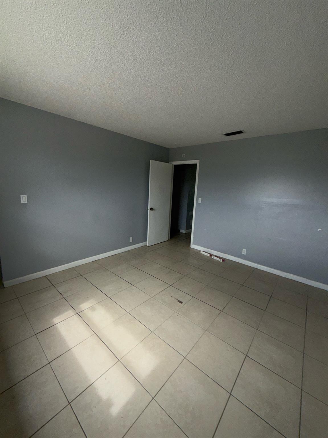 3106 NW 2nd Ter 207