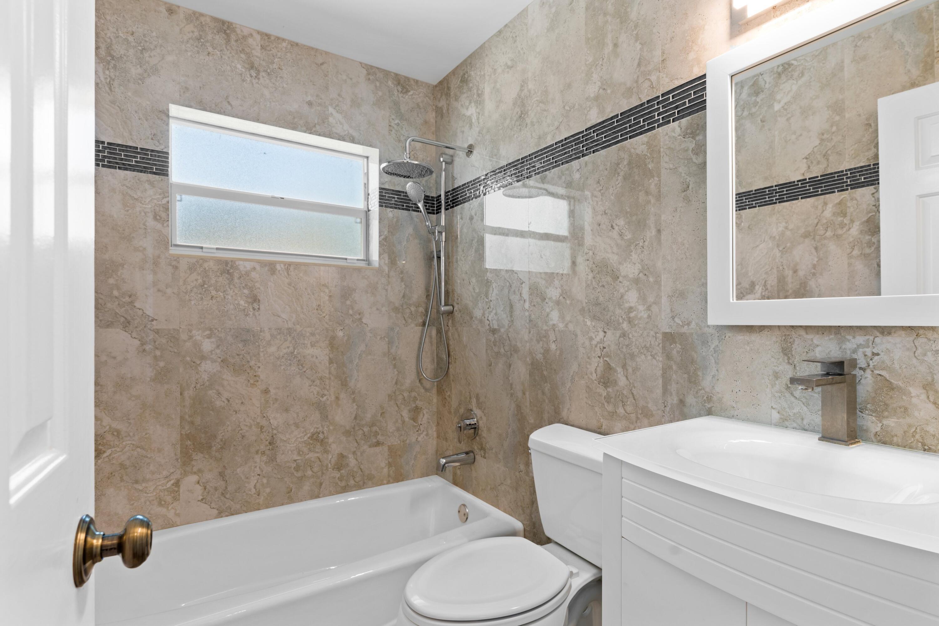 TROPIC PALMS 2 - Residential Lease