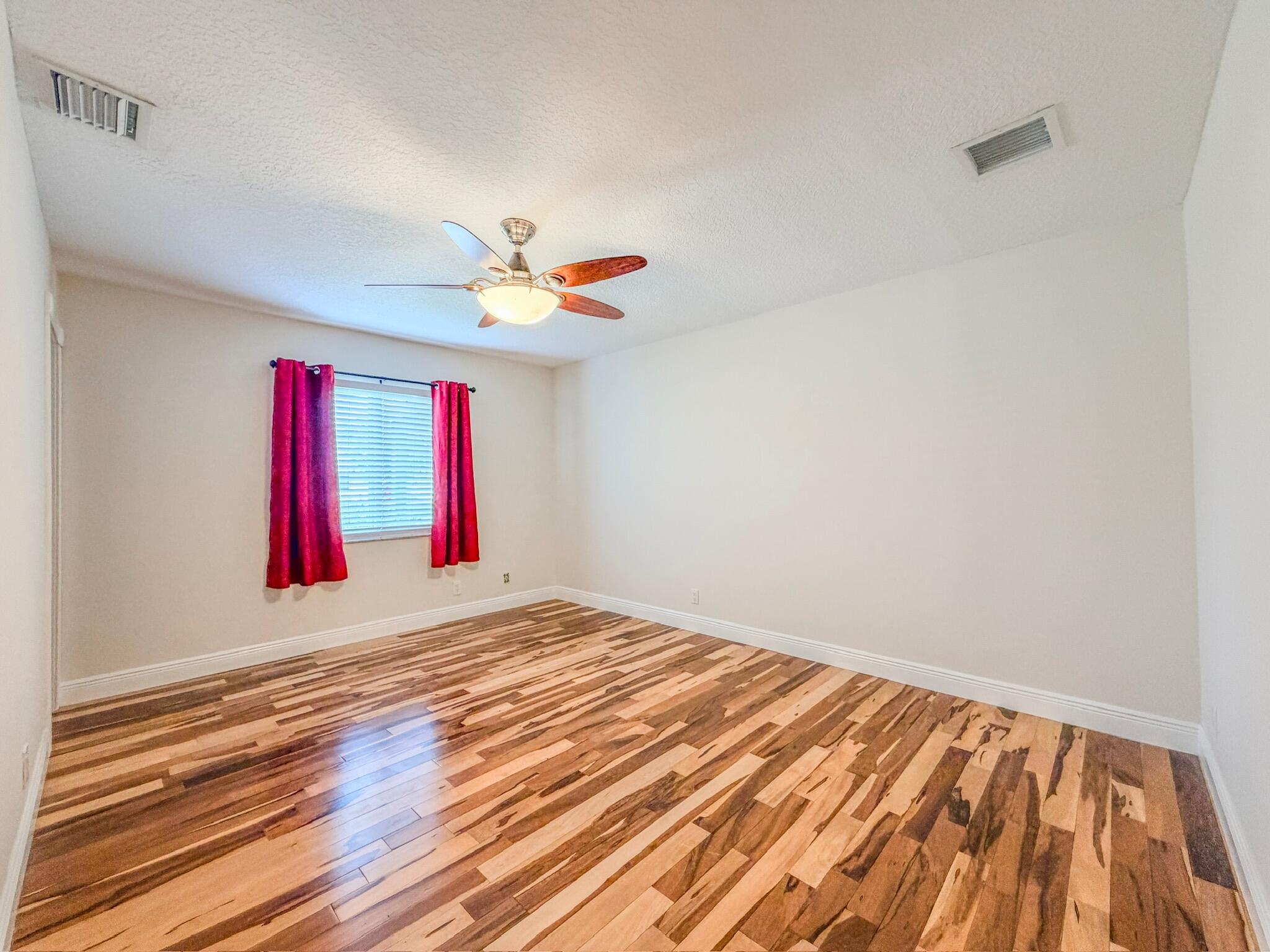 TROPIC PALMS 2 - Residential Lease